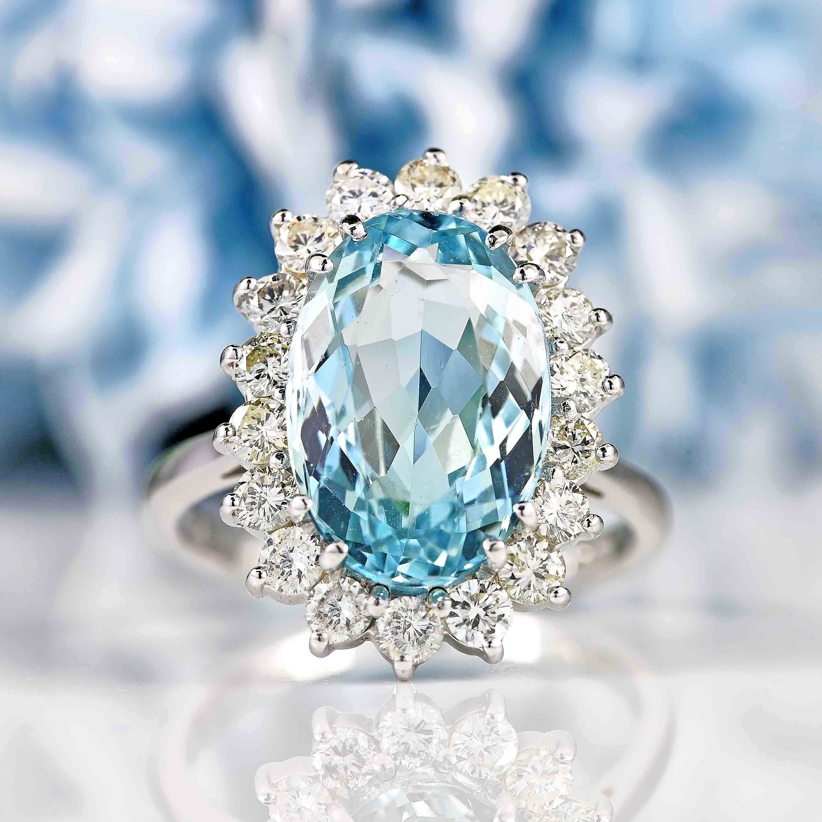 Aquamarine Diamond 18ct White Gold Oval Cluster Ring
