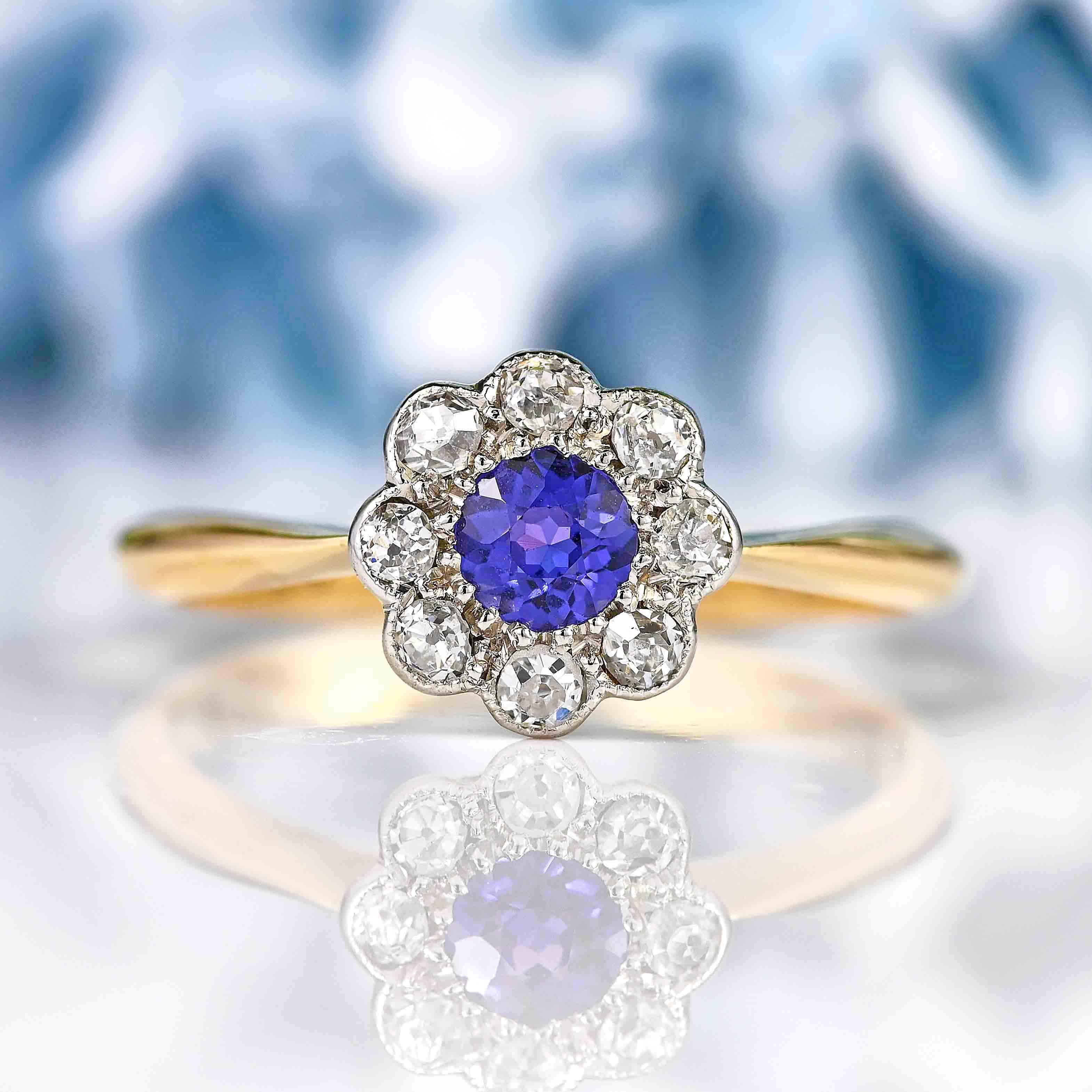 Edwardian Ceylon Sapphire Diamond 18ct Gold Daisy Ring