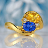 Ellibelle Jewellery Vintage 1986 Bi-Colour Yellow & Blue Sapphire 18ct Gold Crossover Ring