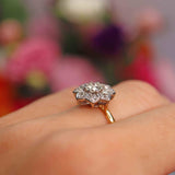 Ellibelle Jewellery Vintage Mid-Century 18ct Gold Diamond Daisy Cluster Ring (0.95cts)