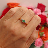 Ellibelle Jewellery Vintage Oval-Cut Emerald & Diamond 18ct Gold Three-Stone Ring