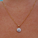 VINTAGE DIAMOND 18CT GOLD DAISY CLUSTER PENDANT NECKLACE