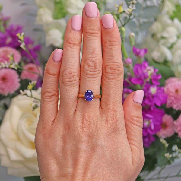 Tanzanite 18ct Gold Solitaire Engagement Ring