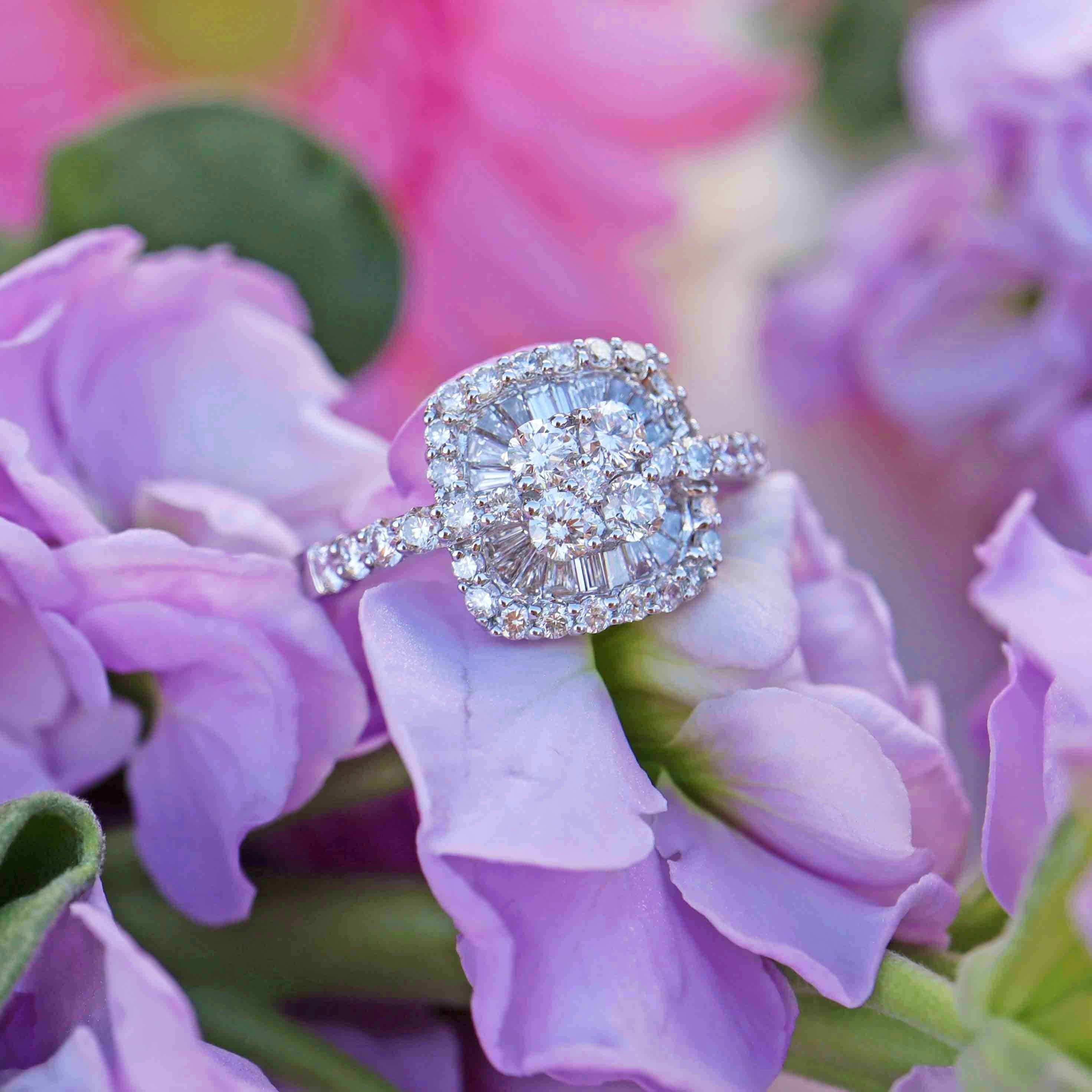 Ellibelle Jewellery 18ct White Gold Diamond Sunburst Halo Engagement Ring (1.25cts)