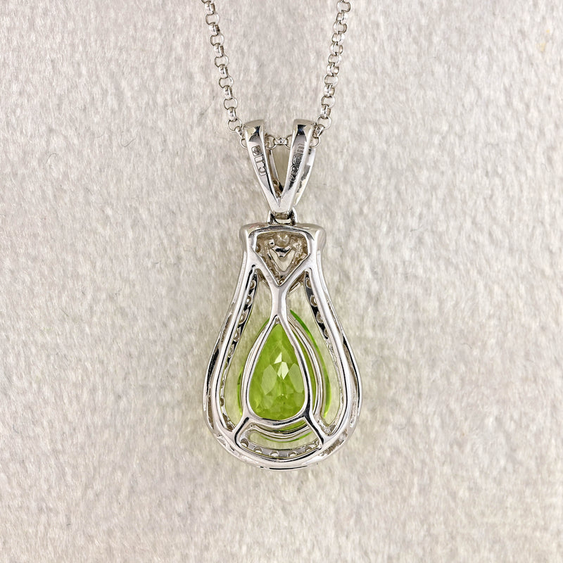 Ellibelle Jewellery 18ct White Gold Pear-Cut Peridot & Diamond Pendant Necklace