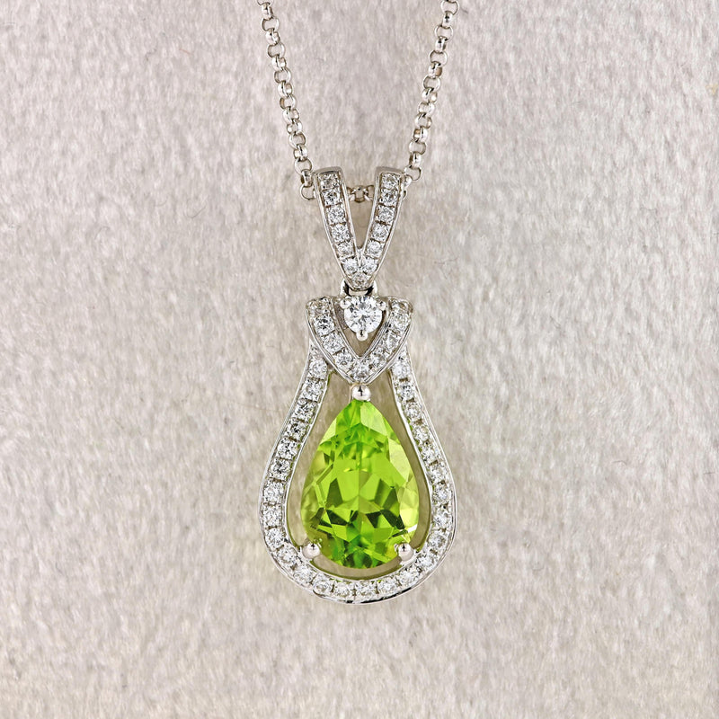 Ellibelle Jewellery 18ct White Gold Pear-Cut Peridot & Diamond Pendant Necklace