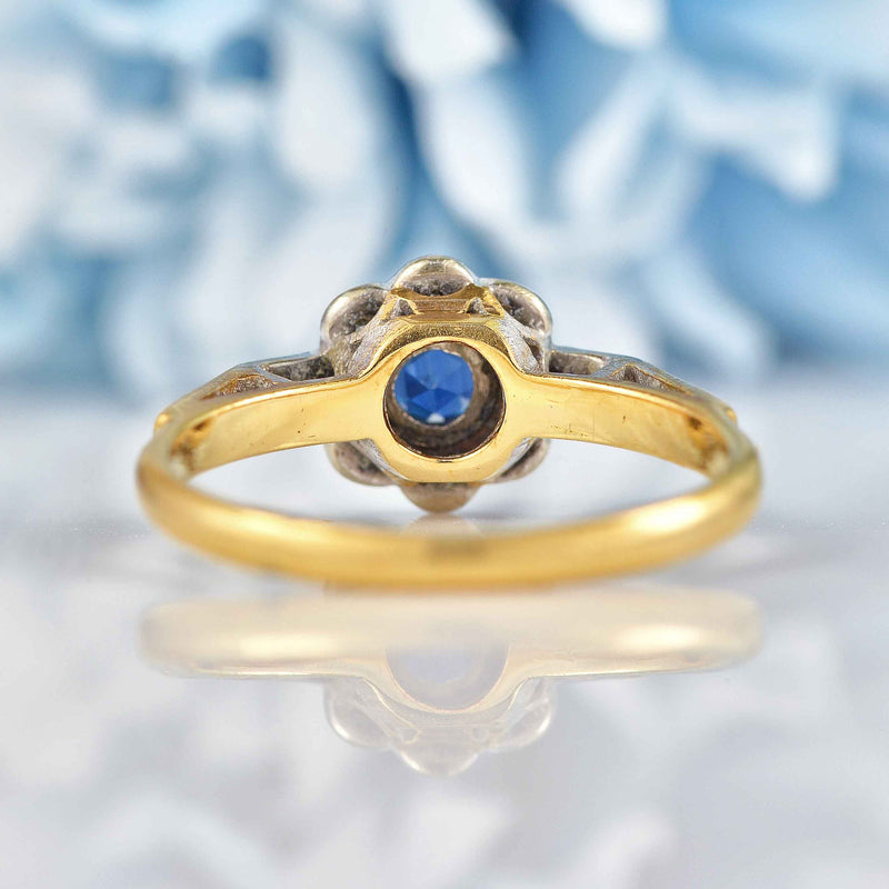 Ellibelle Jewellery 1940s Sapphire & Diamond 18ct Gold Daisy Ring