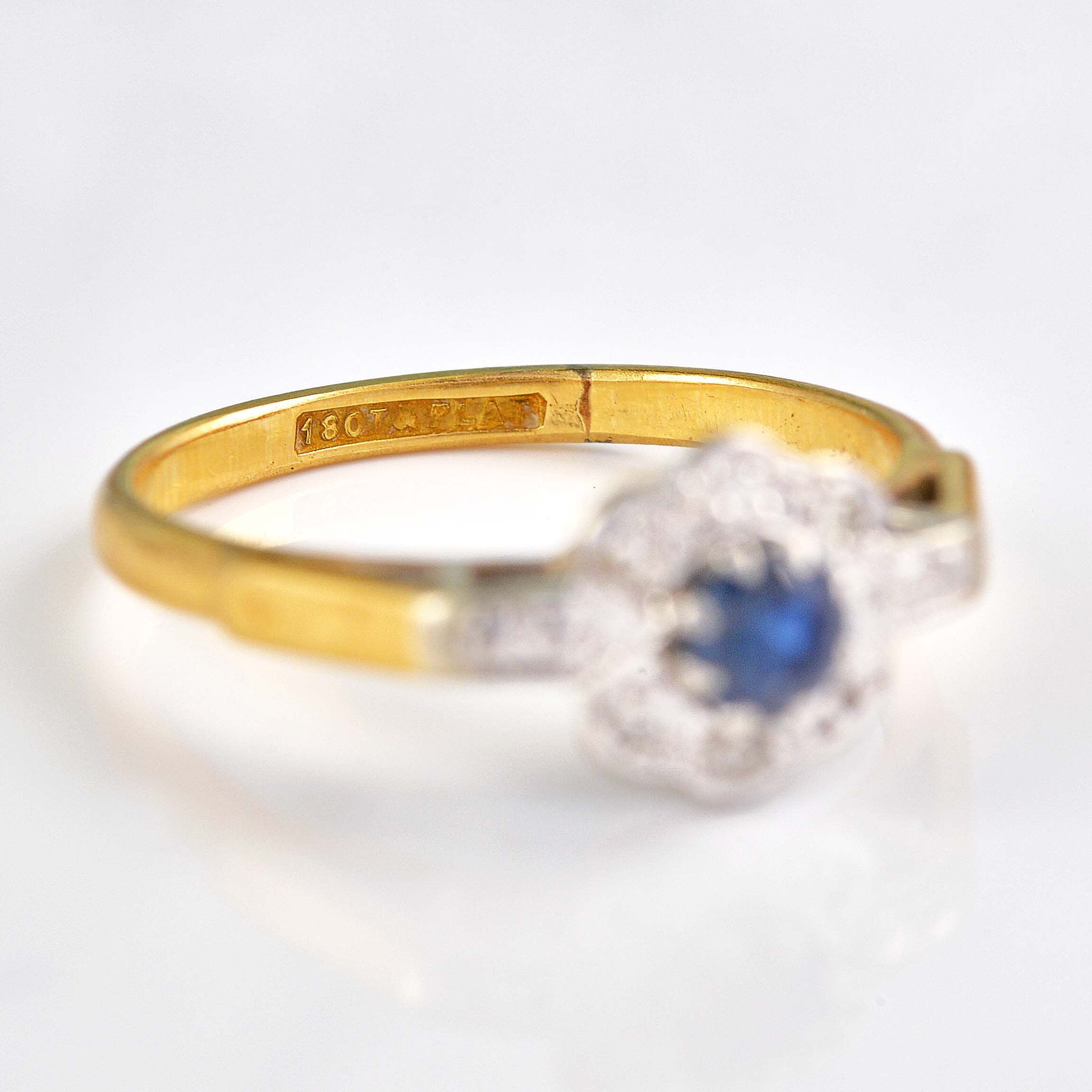 Ellibelle Jewellery 1940s Sapphire & Diamond 18ct Gold Daisy Ring