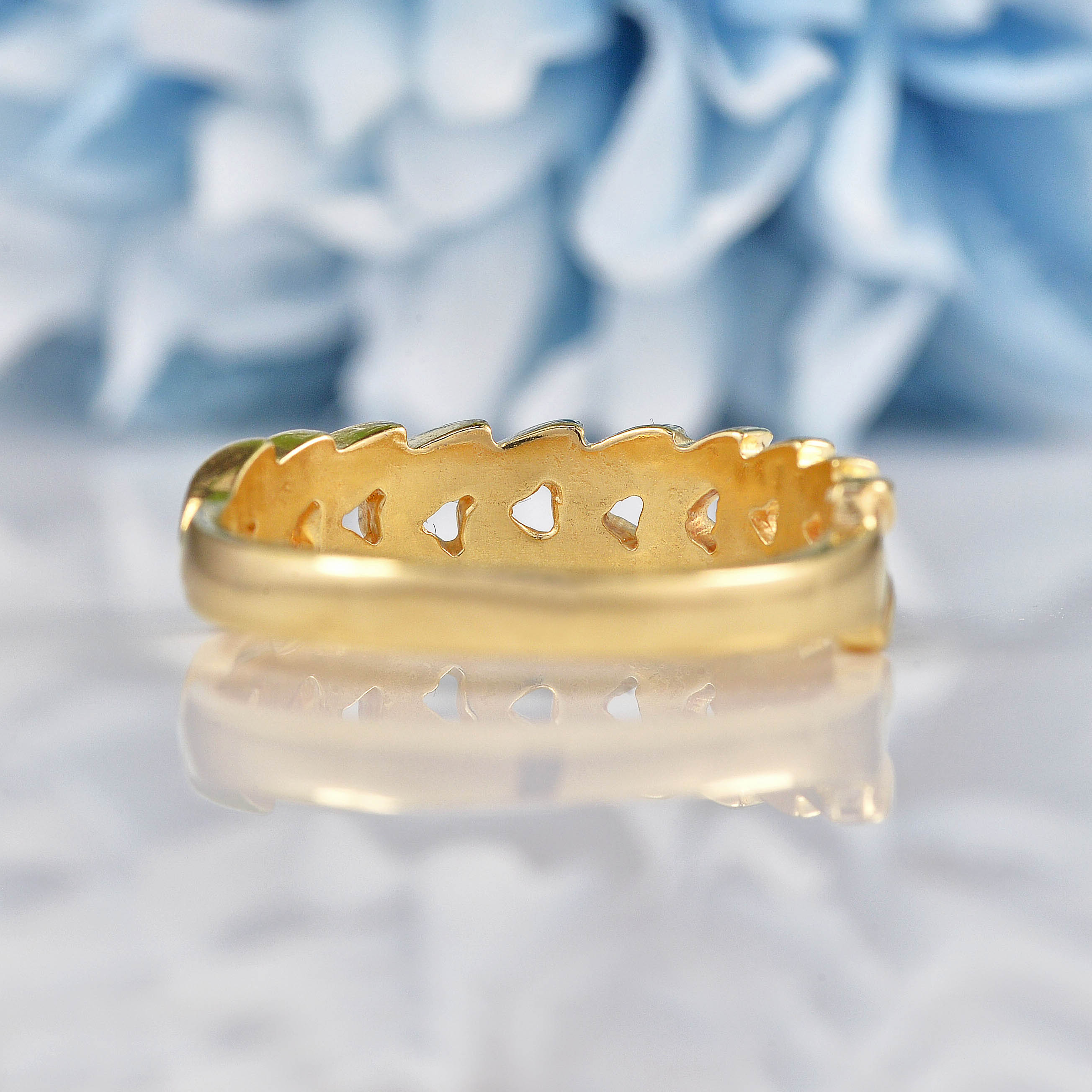 Ellibelle Jewellery 9ct Gold Petal Band Ring