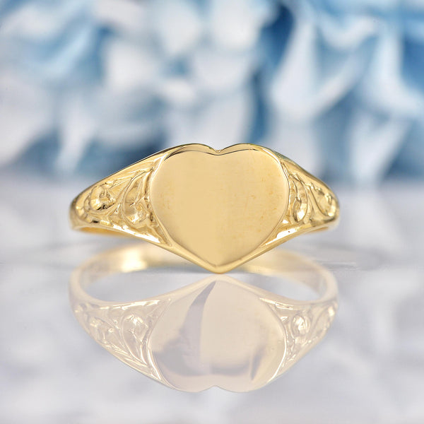 Ellibelle Jewellery 9ct Gold Plain Heart Signet Ring