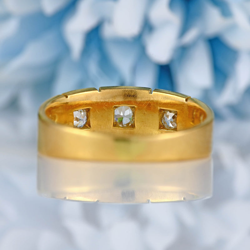 Ellibelle Jewellery Antique Victorian Old-Cut Diamond 18ct Gold Three-Stone Gypsy Ring