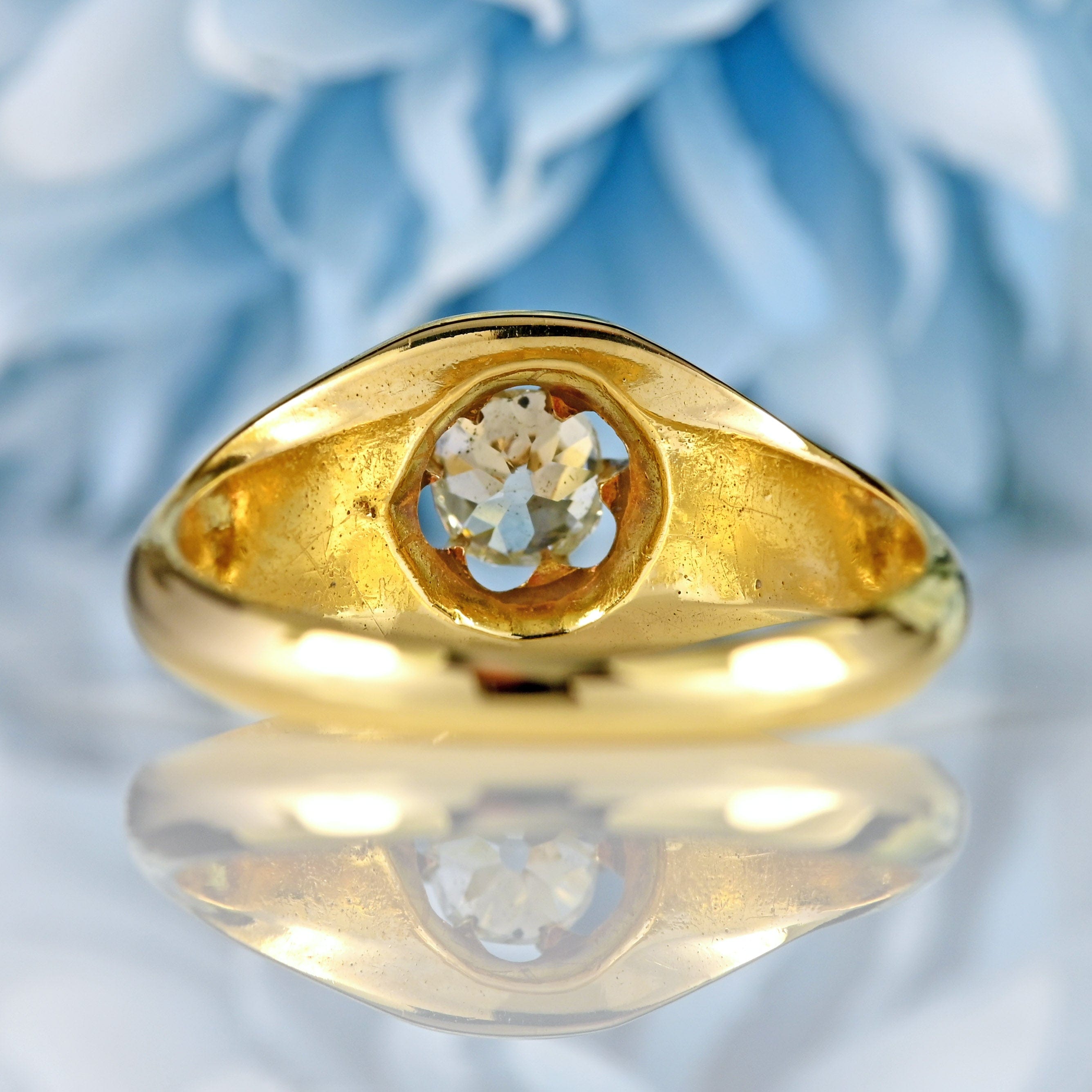 Ellibelle Jewellery Antique Victorian Old-Mine-Cut Diamond 18ct Gold Solitaire Ring (0.40cts)