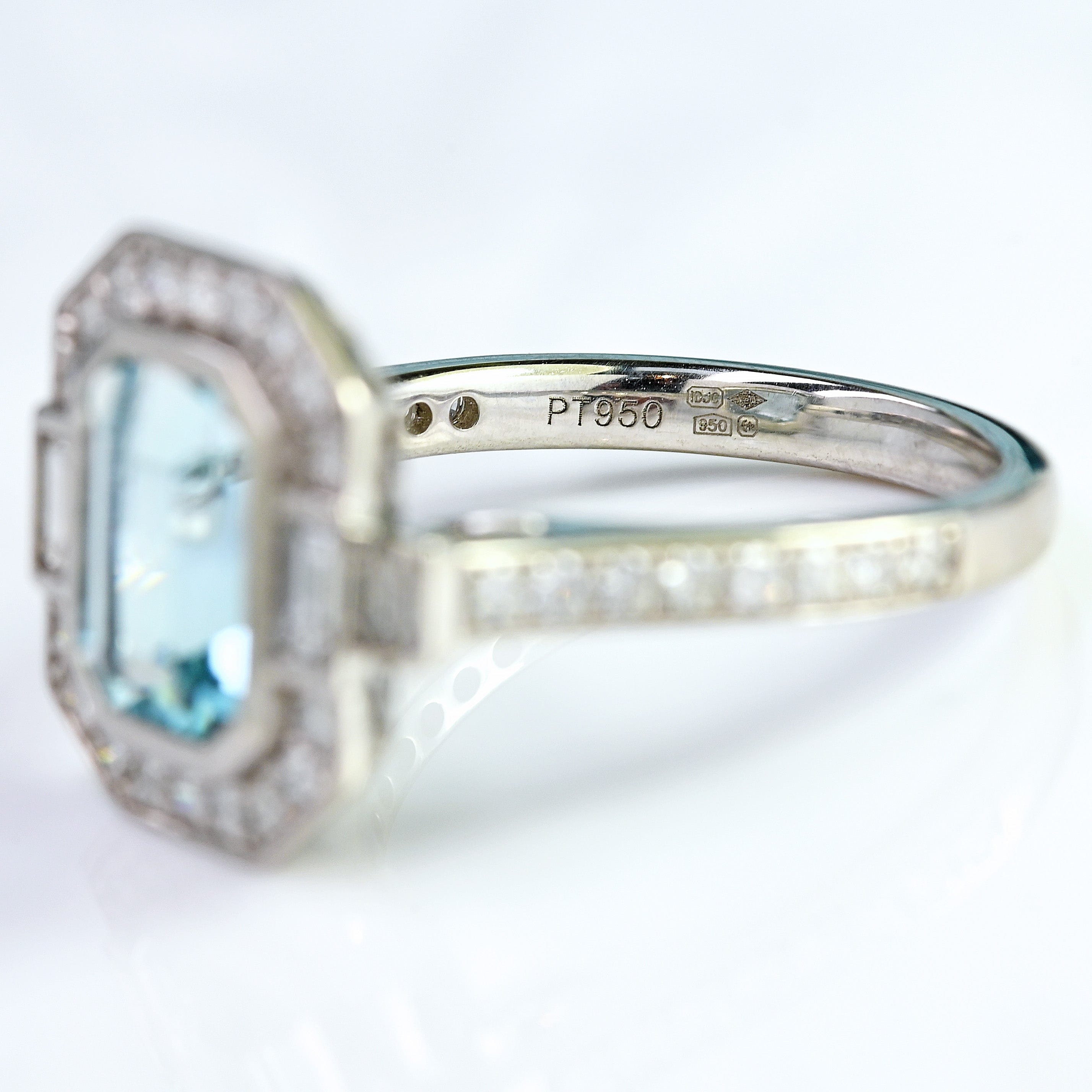 Ellibelle Jewellery Aquamarine & Diamond Platinum Engagement Ring (2.05cts)