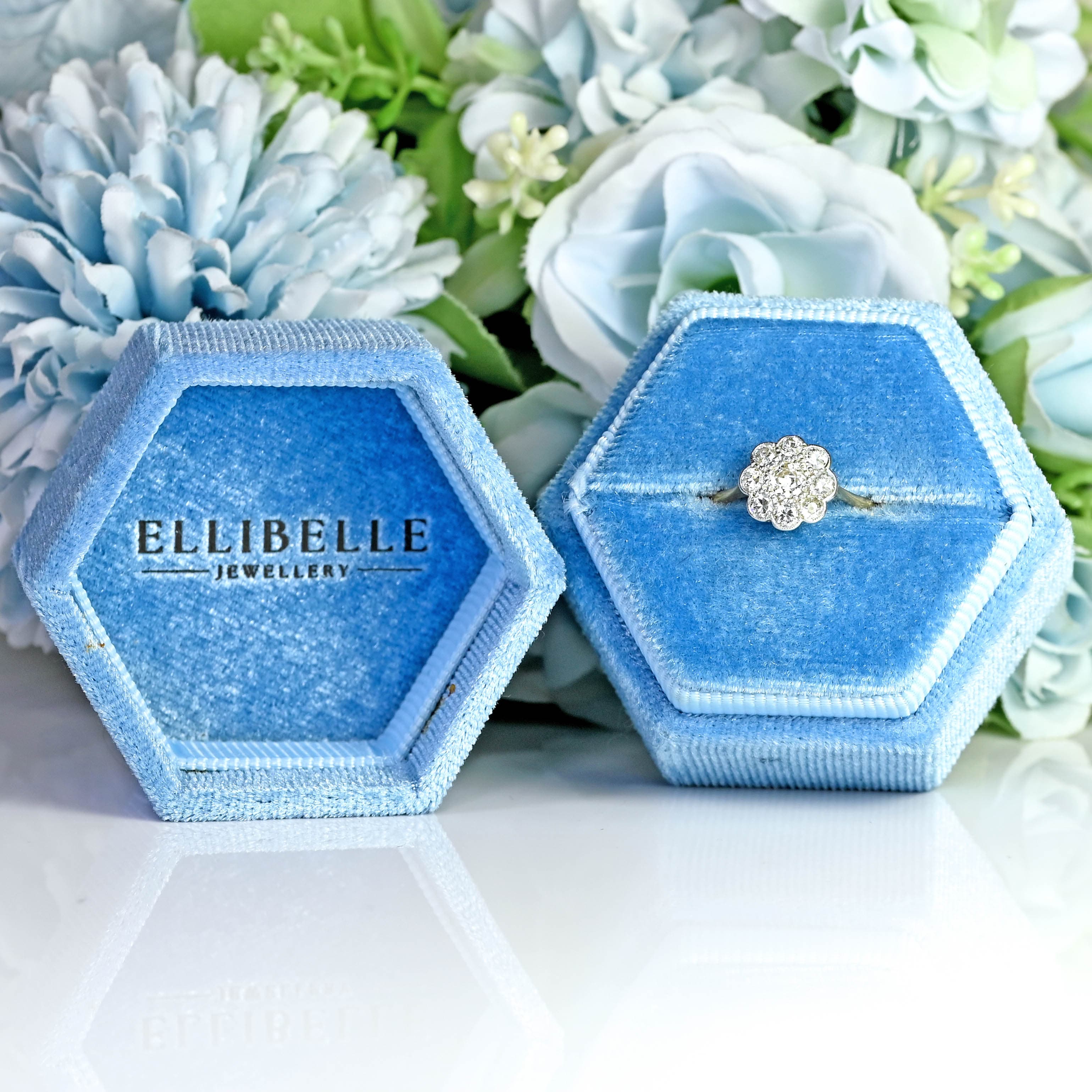 Ellibelle Jewellery Art Deco 18ct Gold & Platinum Nine-Stone Diamond Daisy Cluster Ring (0.55cts)