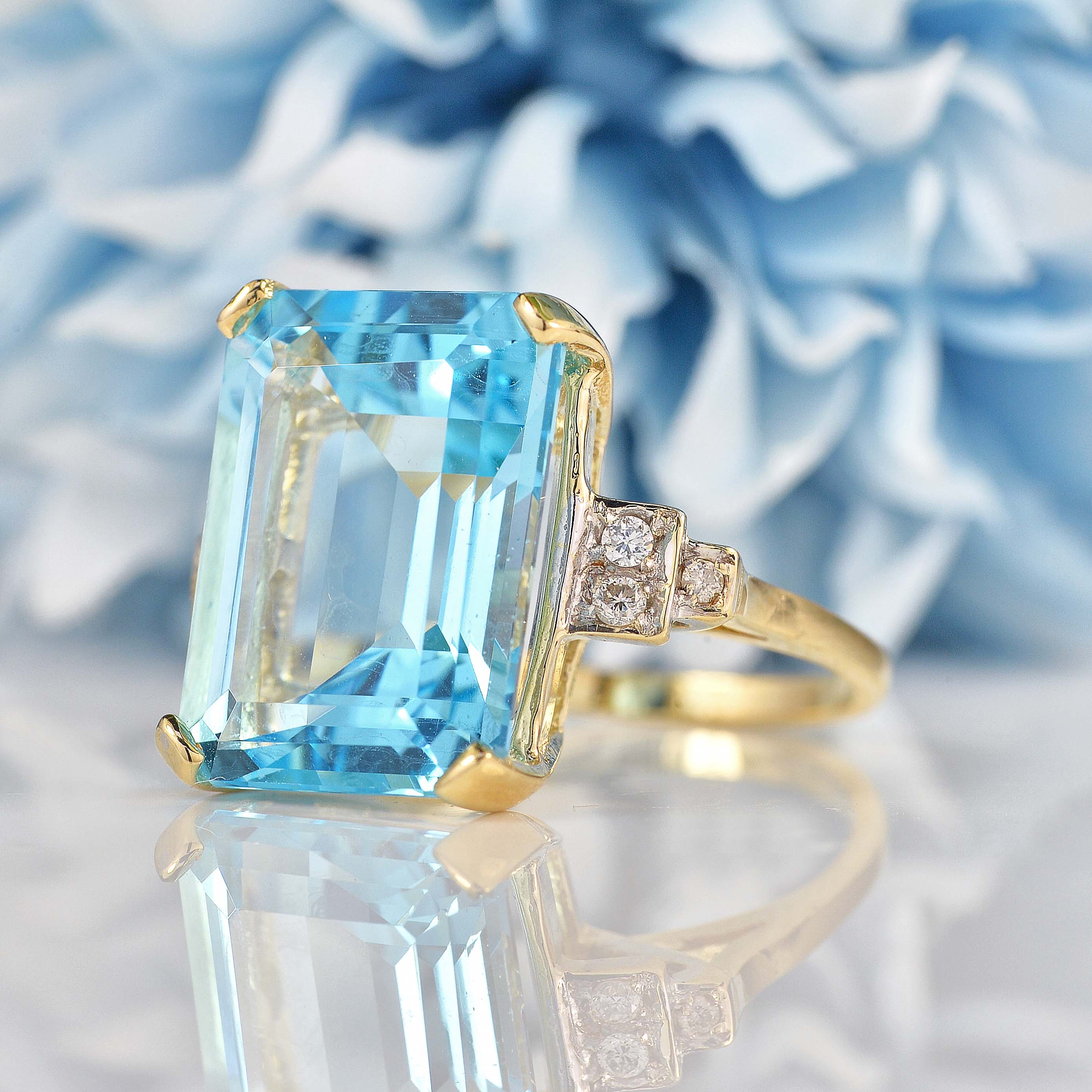 Ellibelle Jewellery Art Deco Style Blue Topaz & Diamond 9ct Gold Cocktail Ring (14.50ct)