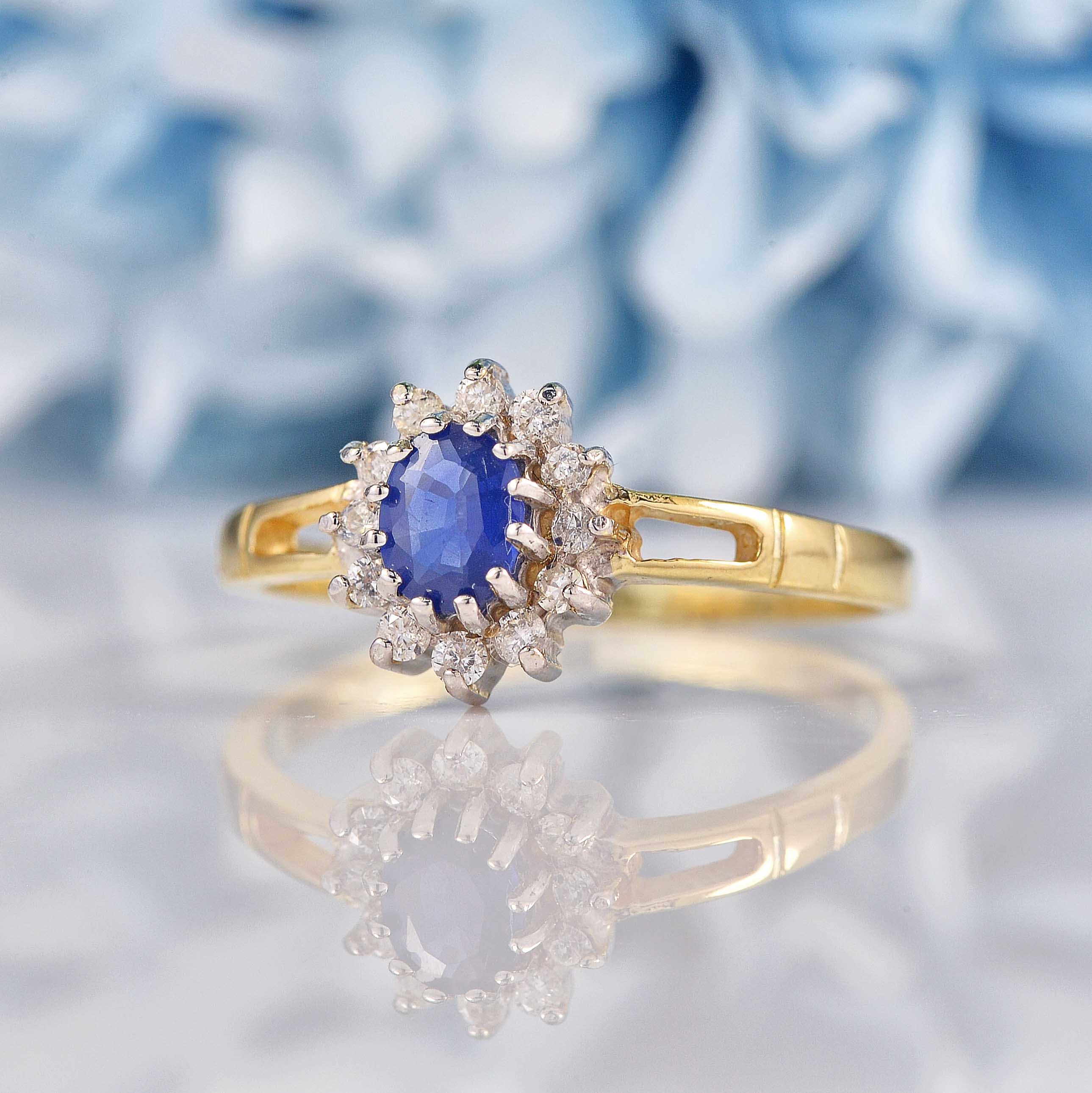 Ellibelle Jewellery Blue Sapphire & Diamond 9ct Gold Cluster Ring (0.30ct)