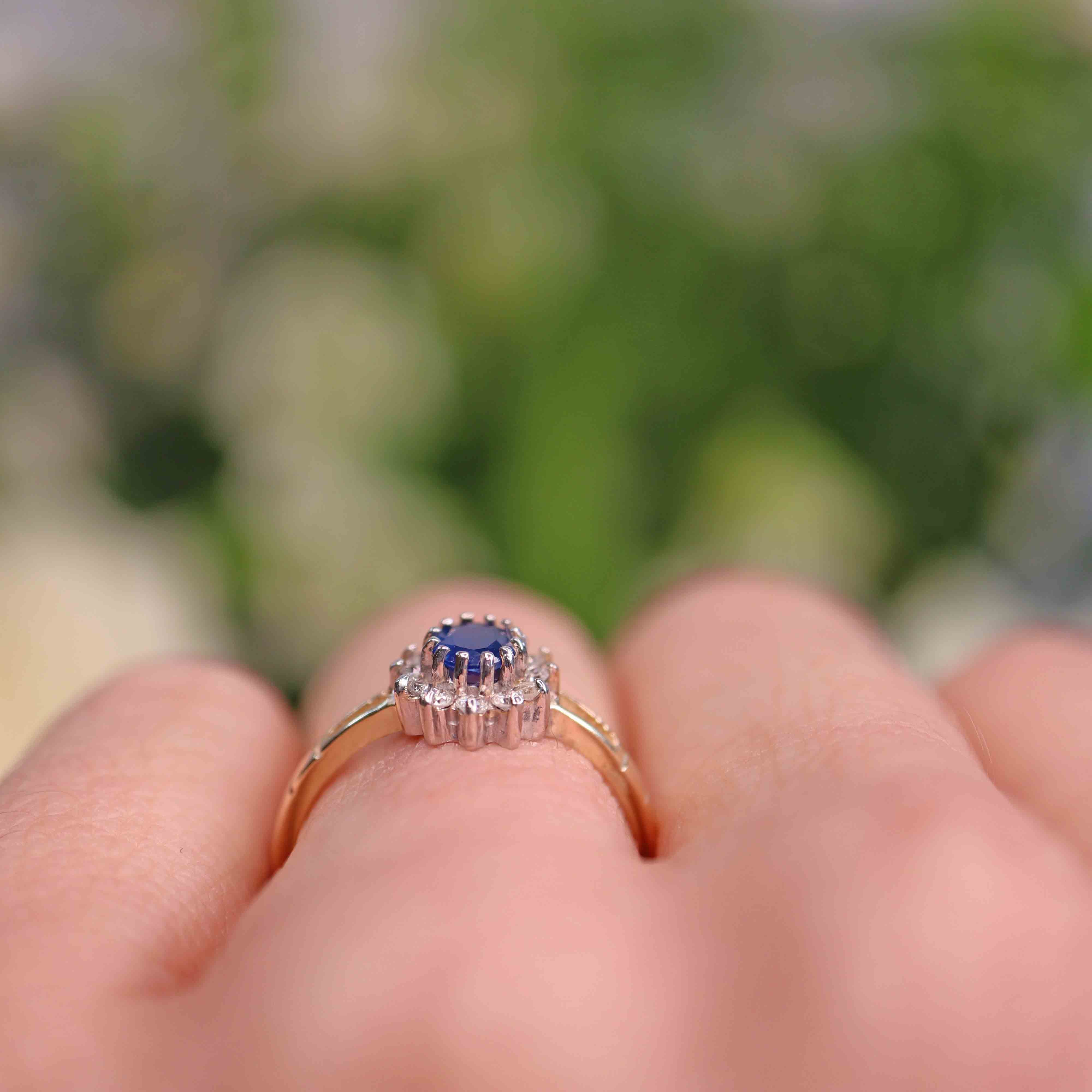 Ellibelle Jewellery Blue Sapphire & Diamond 9ct Gold Cluster Ring (0.30ct)