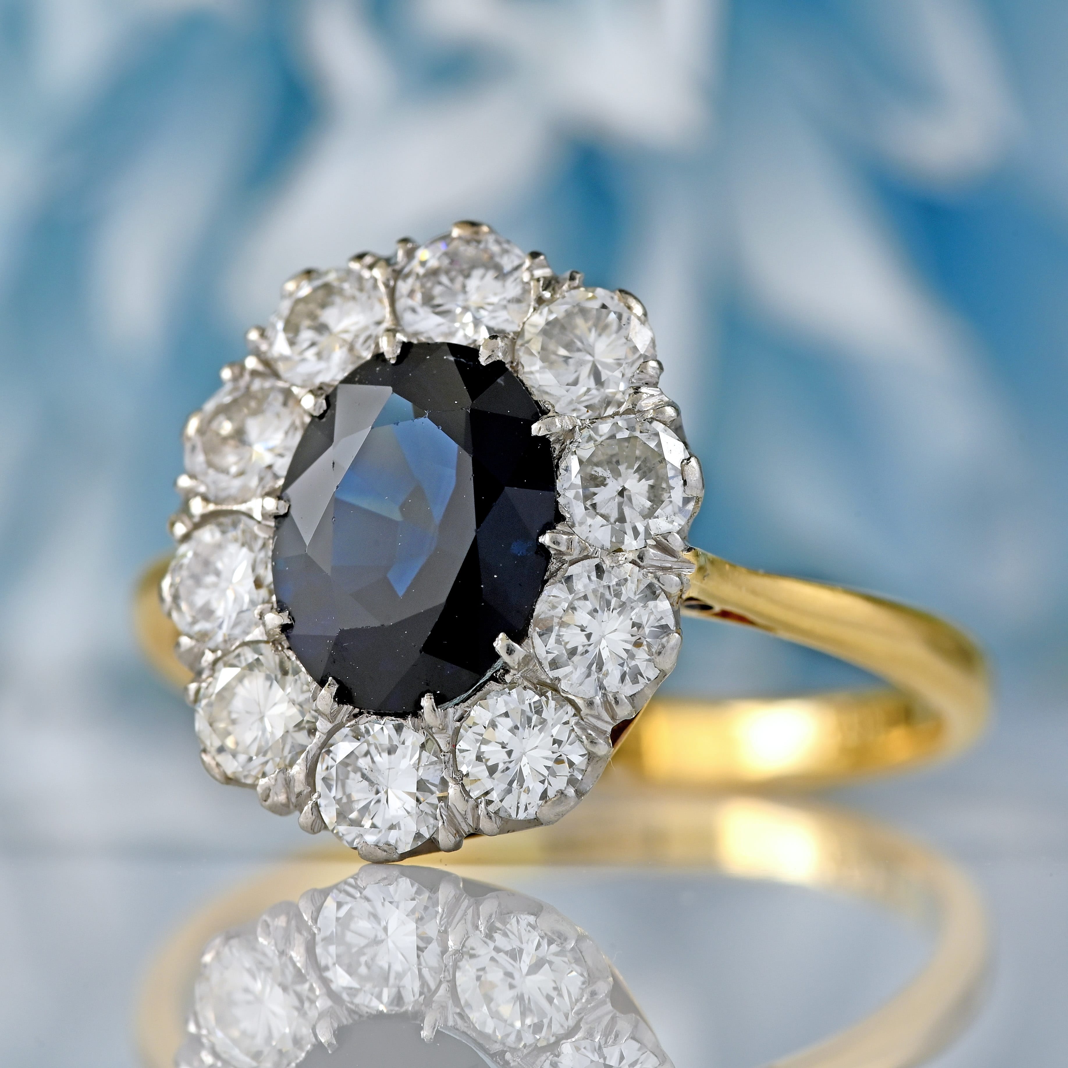 Ellibelle Jewellery Early 20th Century Sapphire & Diamond 18ct Gold Platinum Cluster Ring (1.80cts)