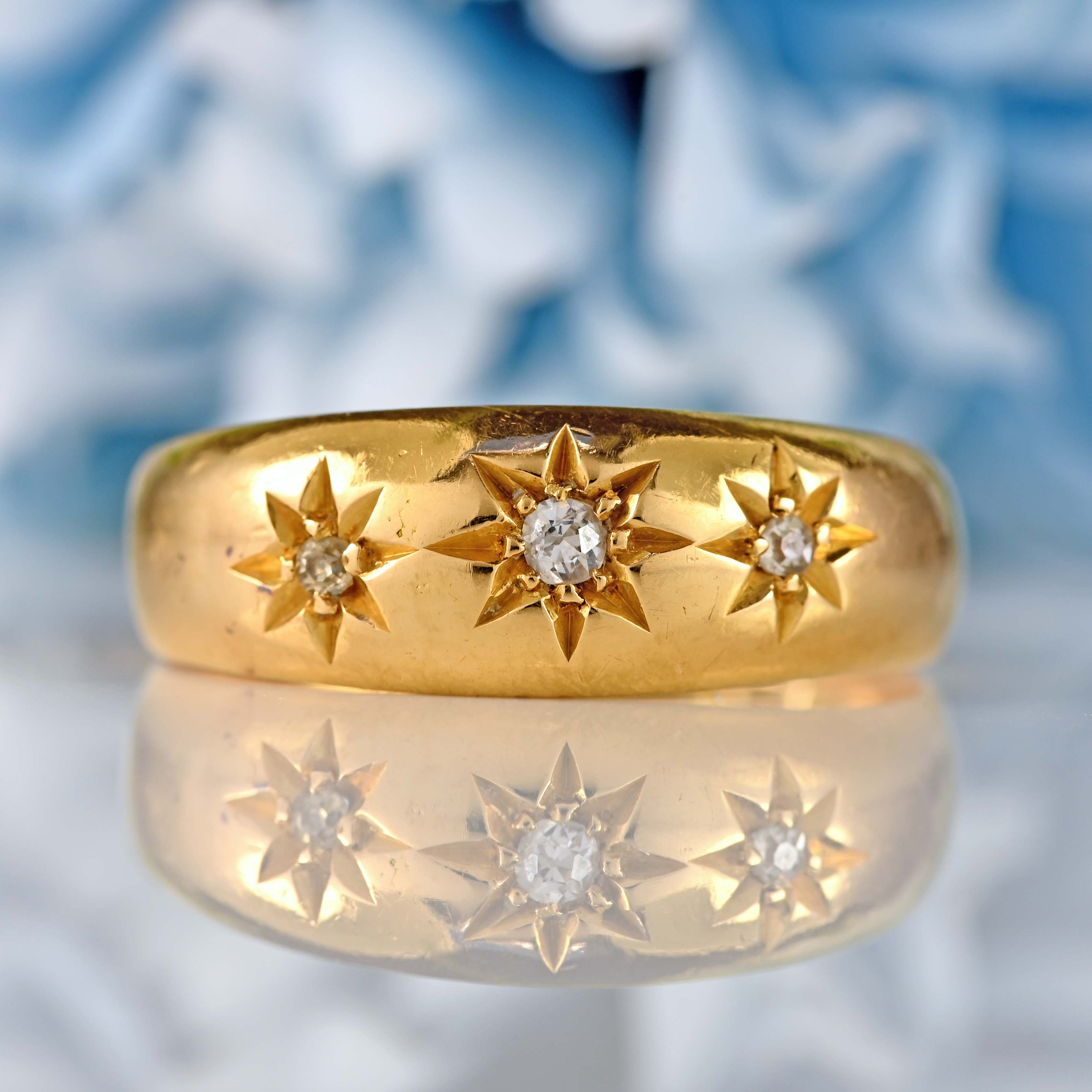 Ellibelle Jewellery Edwardian 18ct Gold Old Cut Diamond Star-Set Gypsy Ring