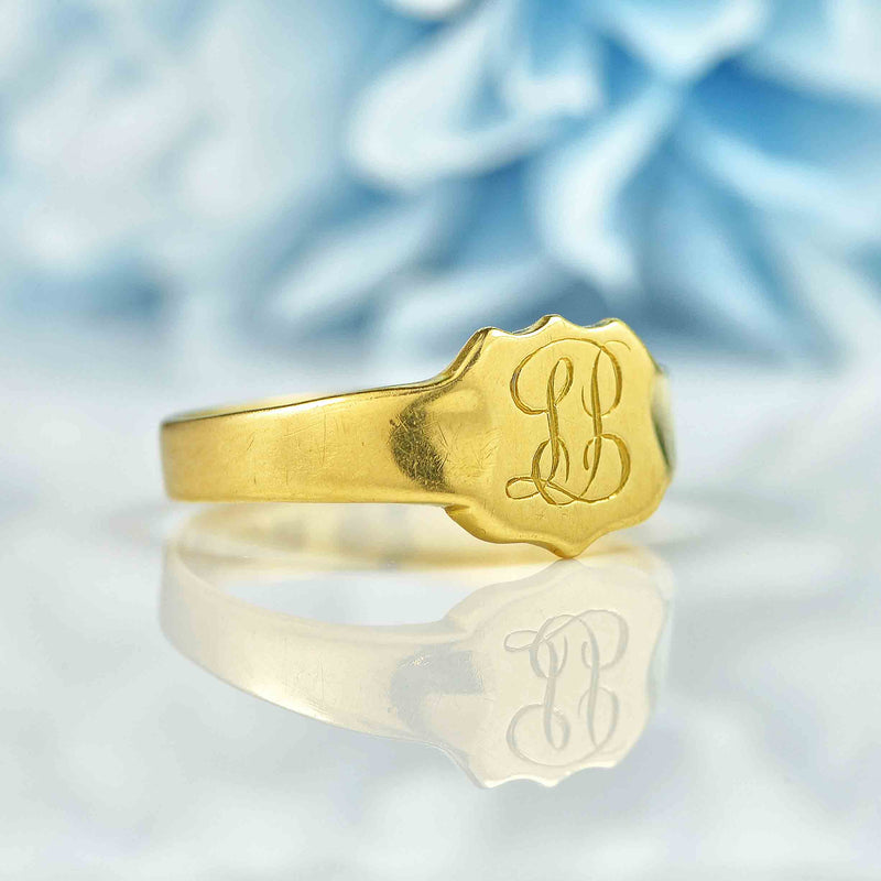 Ellibelle Jewellery Edwardian 18ct Gold Shield-Shaped Signet Ring