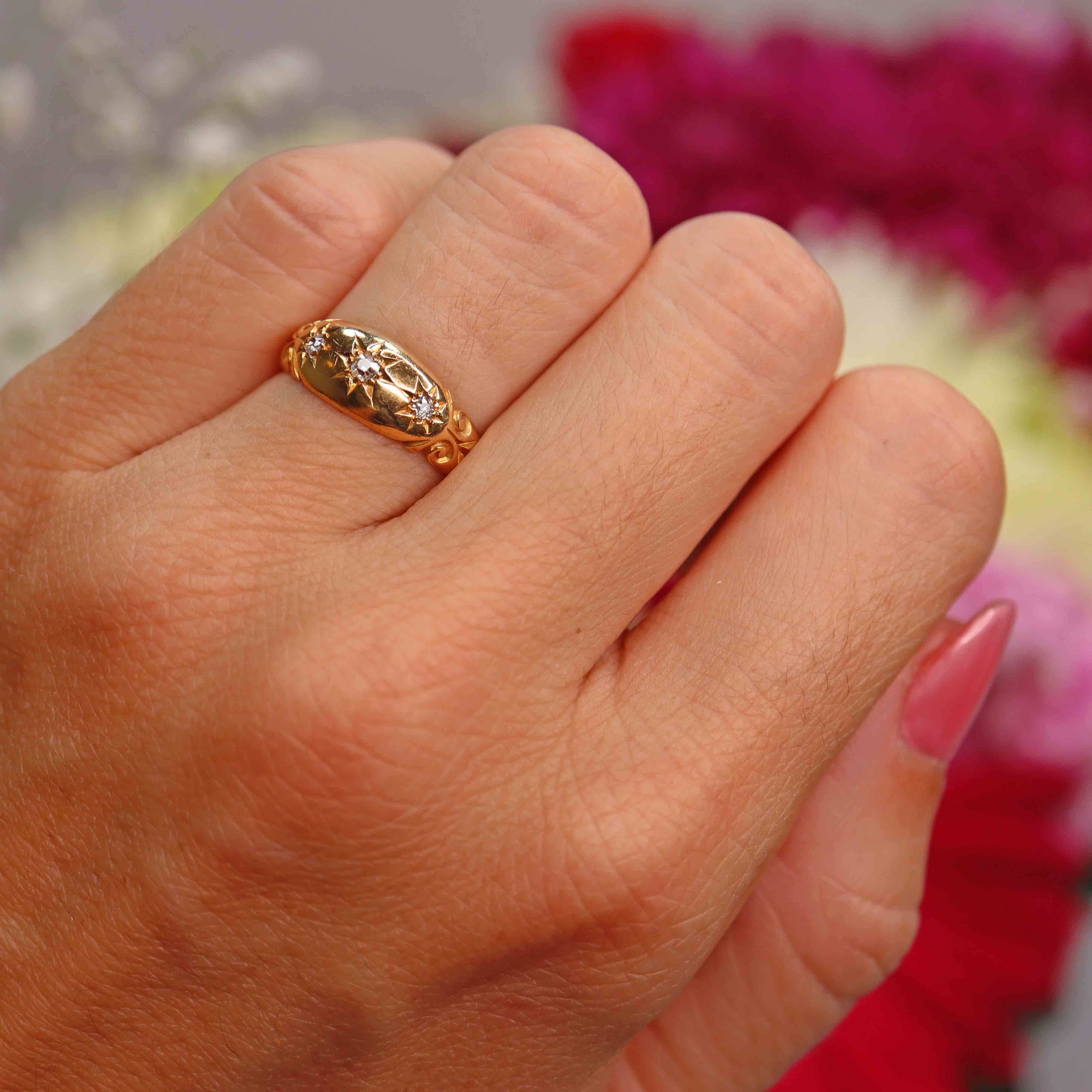 Ellibelle Jewellery Edwardian 1905 Three-Stone Diamond 18ct Gold Starburst Gypsy Ring