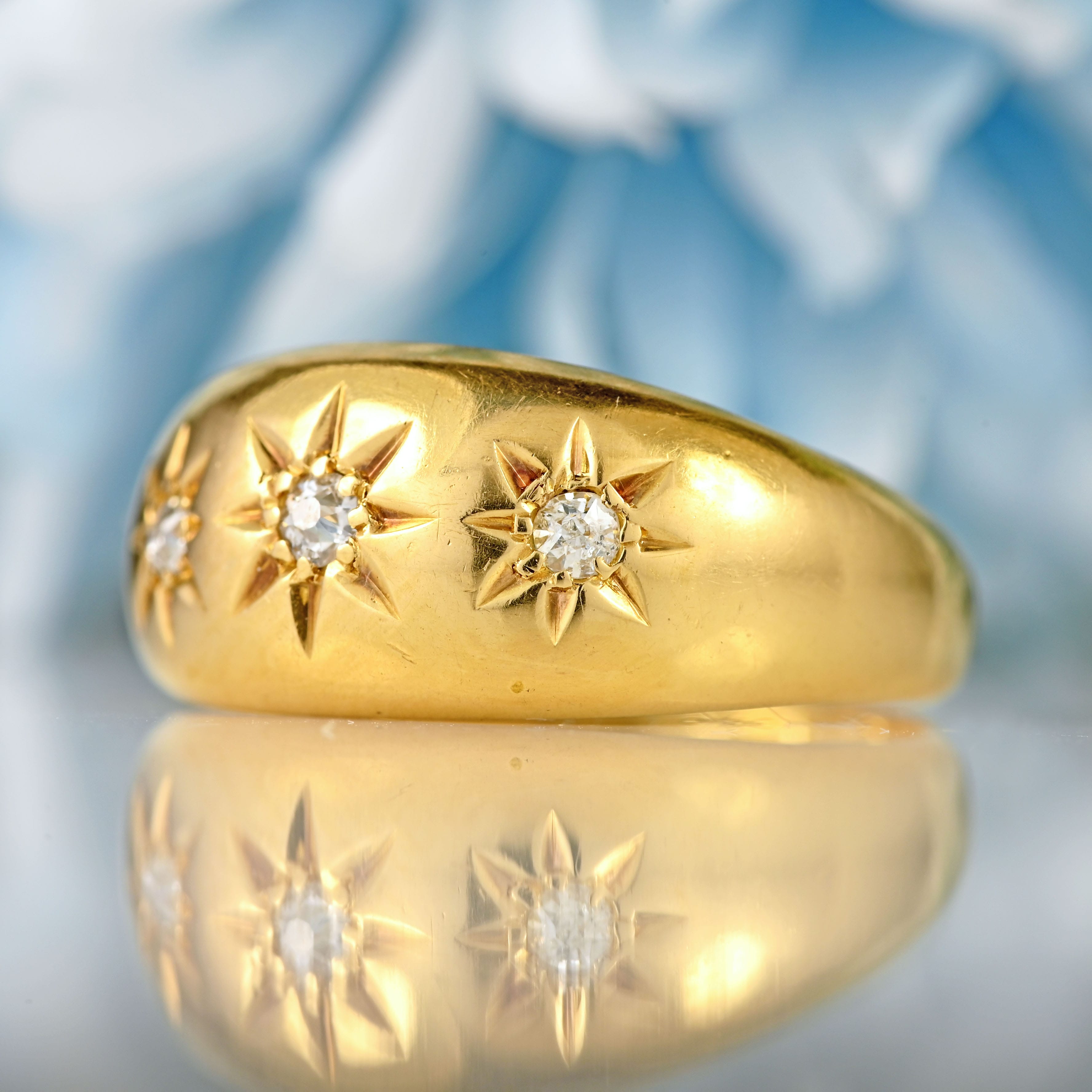 Ellibelle Jewellery Edwardian 1909 Diamond 18ct Gold Three-Stone Starburst Gypsy Ring