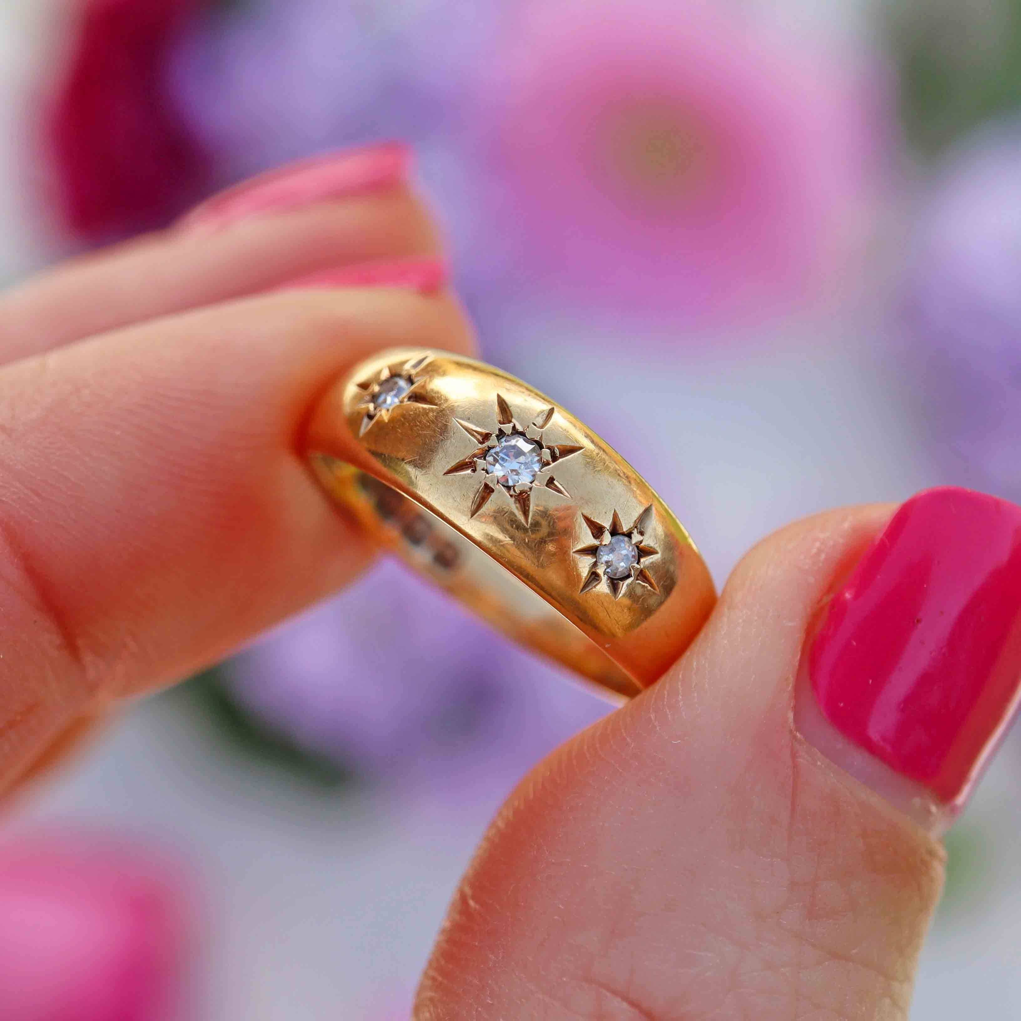Ellibelle Jewellery Edwardian 1914 Diamond 18ct Gold Three-Stone Starburst Gypsy Ring