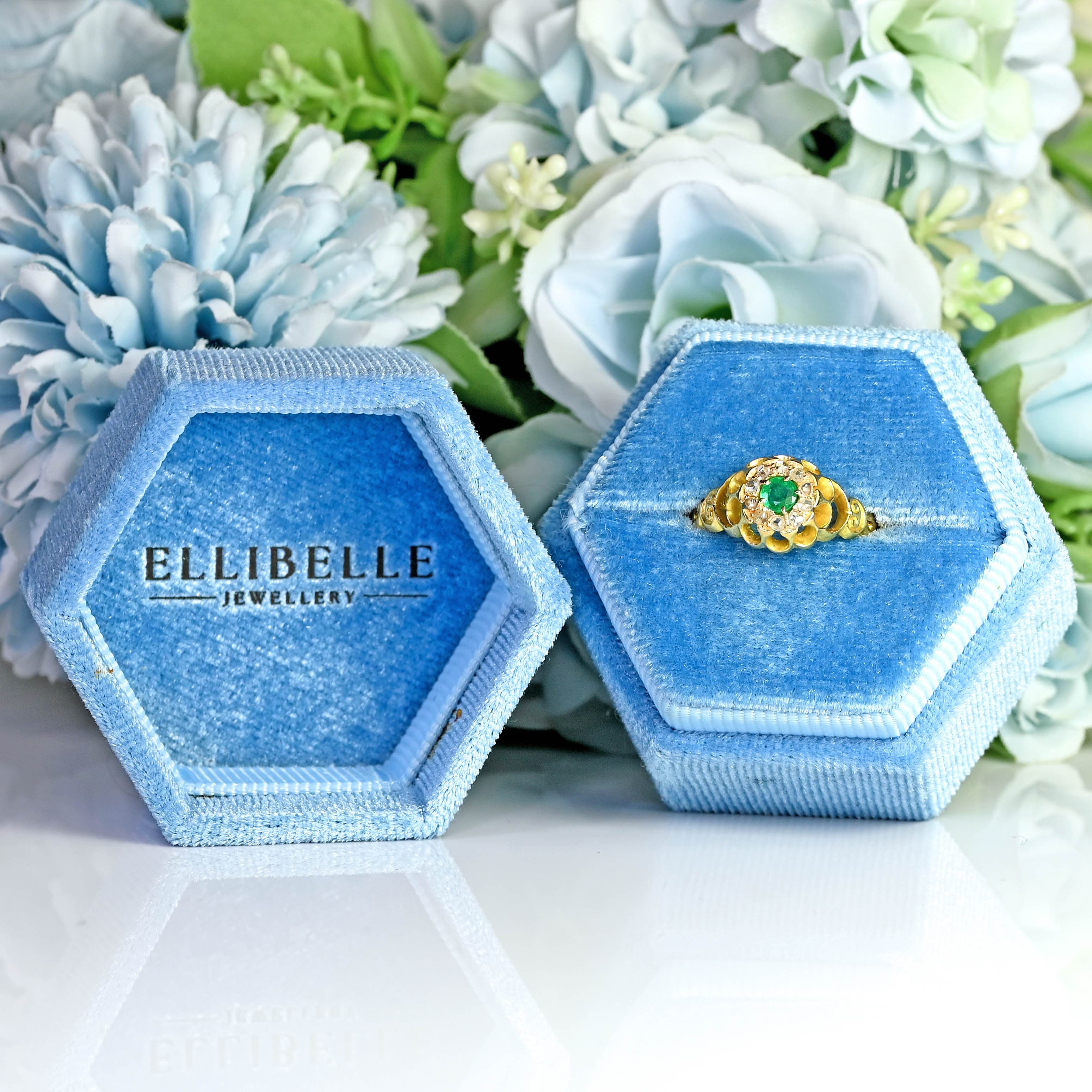 Ellibelle Jewellery Edwardian Emerald & Rose-Cut Diamond 18ct Gold Belcher Ring