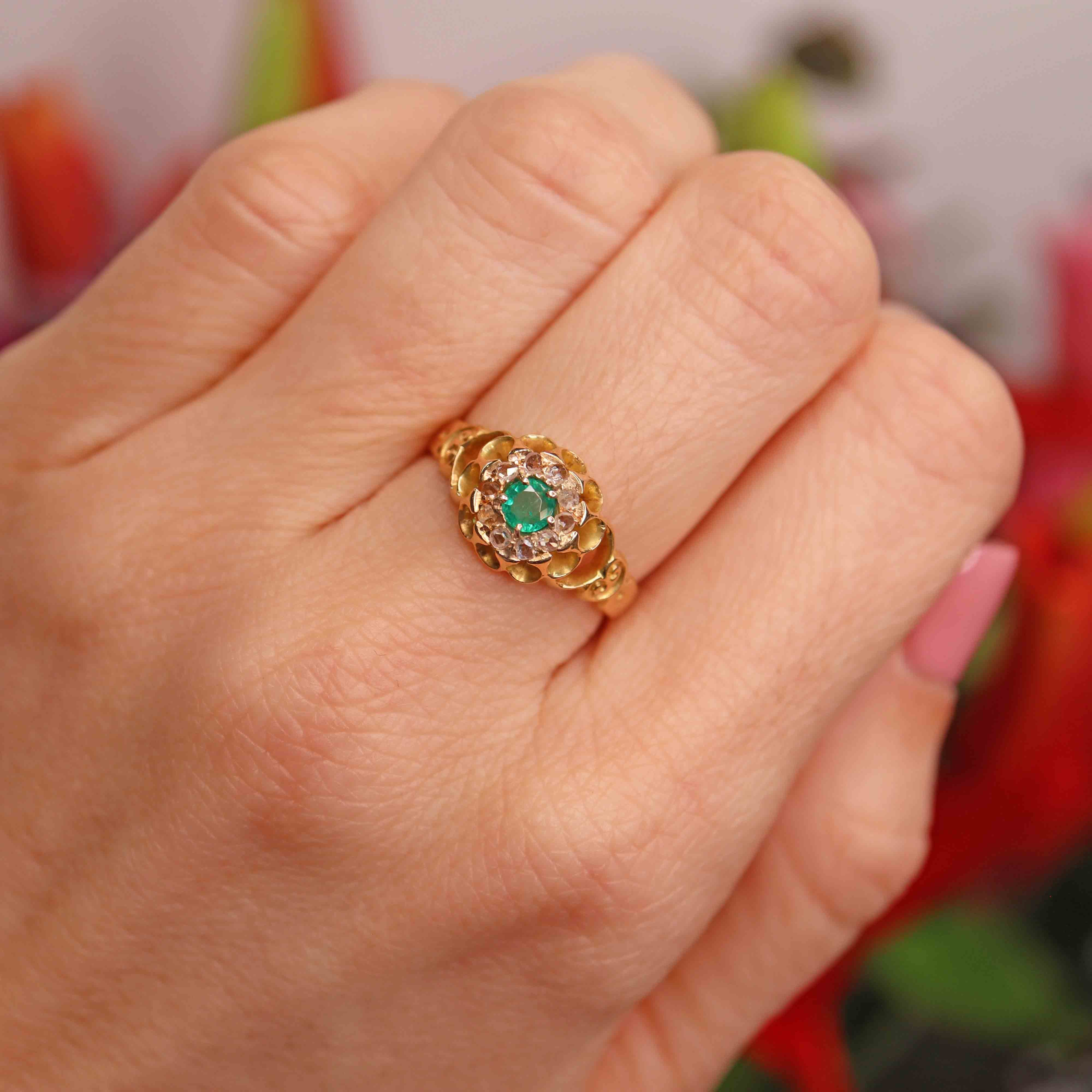 Ellibelle Jewellery Edwardian Emerald & Rose-Cut Diamond 18ct Gold Belcher Ring