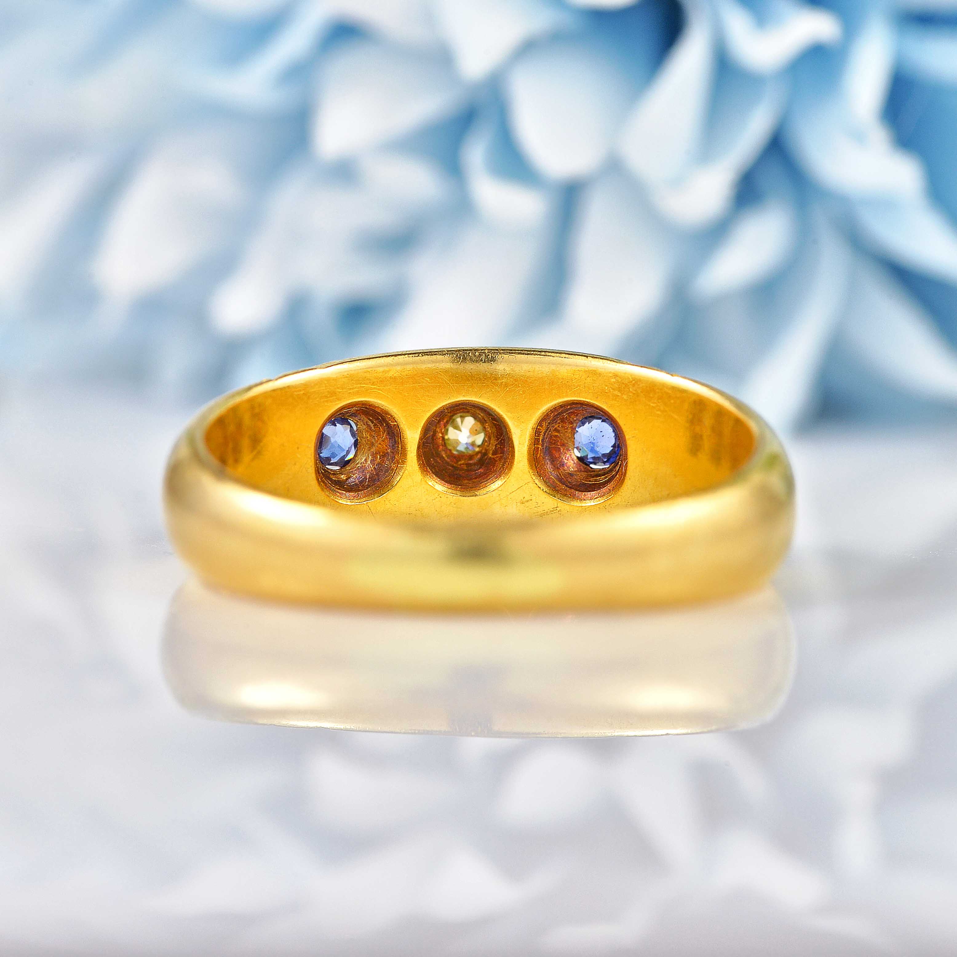 Ellibelle Jewellery Edwardian Sapphire & Diamond 18ct Gold Starburst Gypsy Ring