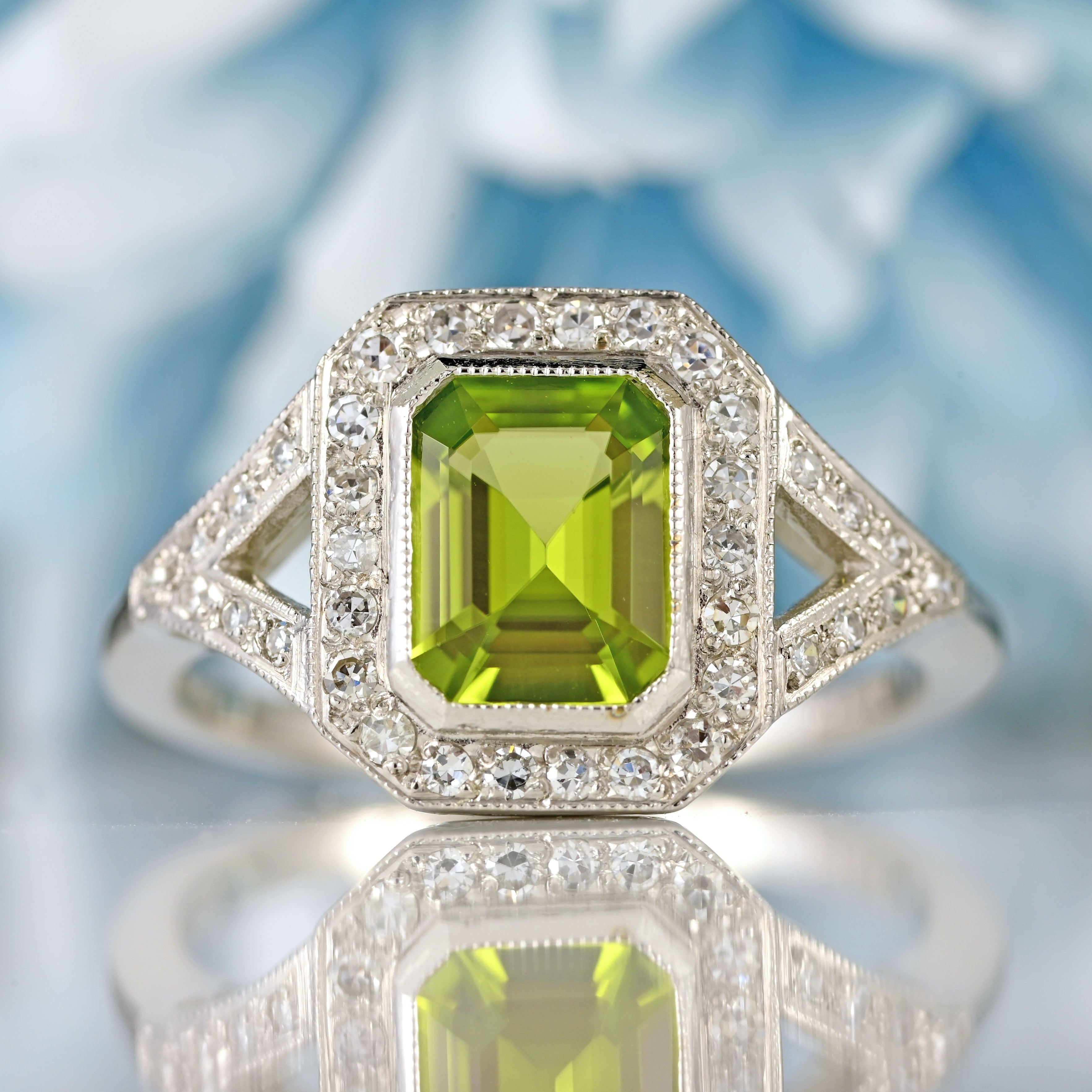 Ellibelle Jewellery Emerald-Cut Peridot & Diamond Platinum Geometric Cluster Ring (1.52cts)