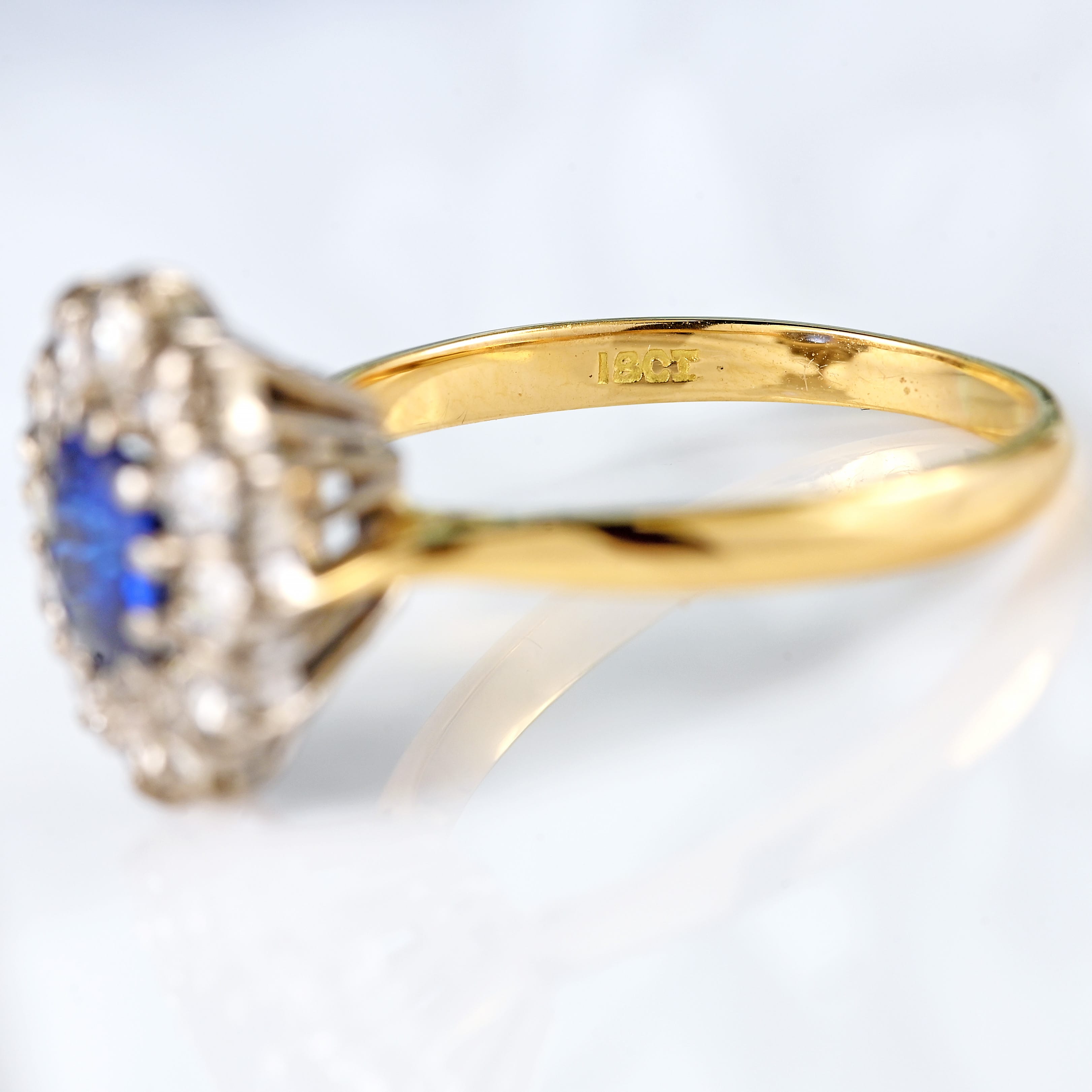 Ellibelle Jewellery Mid-Century Sapphire & Diamond 18ct Gold Cluster Ring