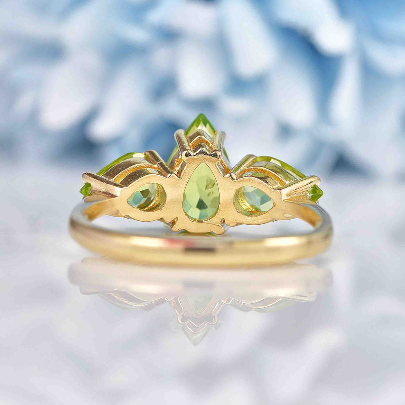 Ellibelle Jewellery Peridot 9ct Gold Pear-Shaped Trilogy Ring