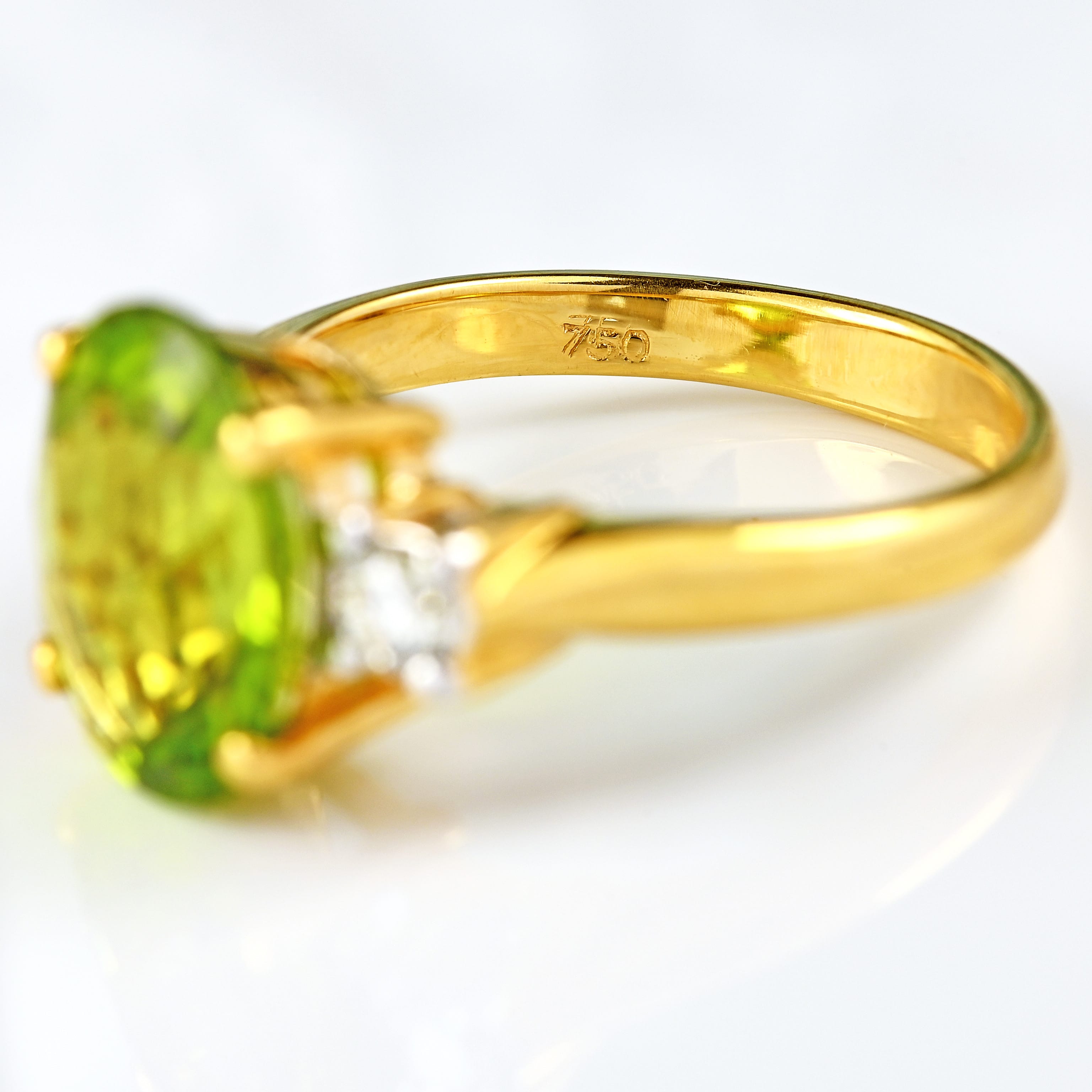 Ellibelle Jewellery Peridot & Diamond 18ct Gold Three-Stone Trilogy Ring (5.13cts)