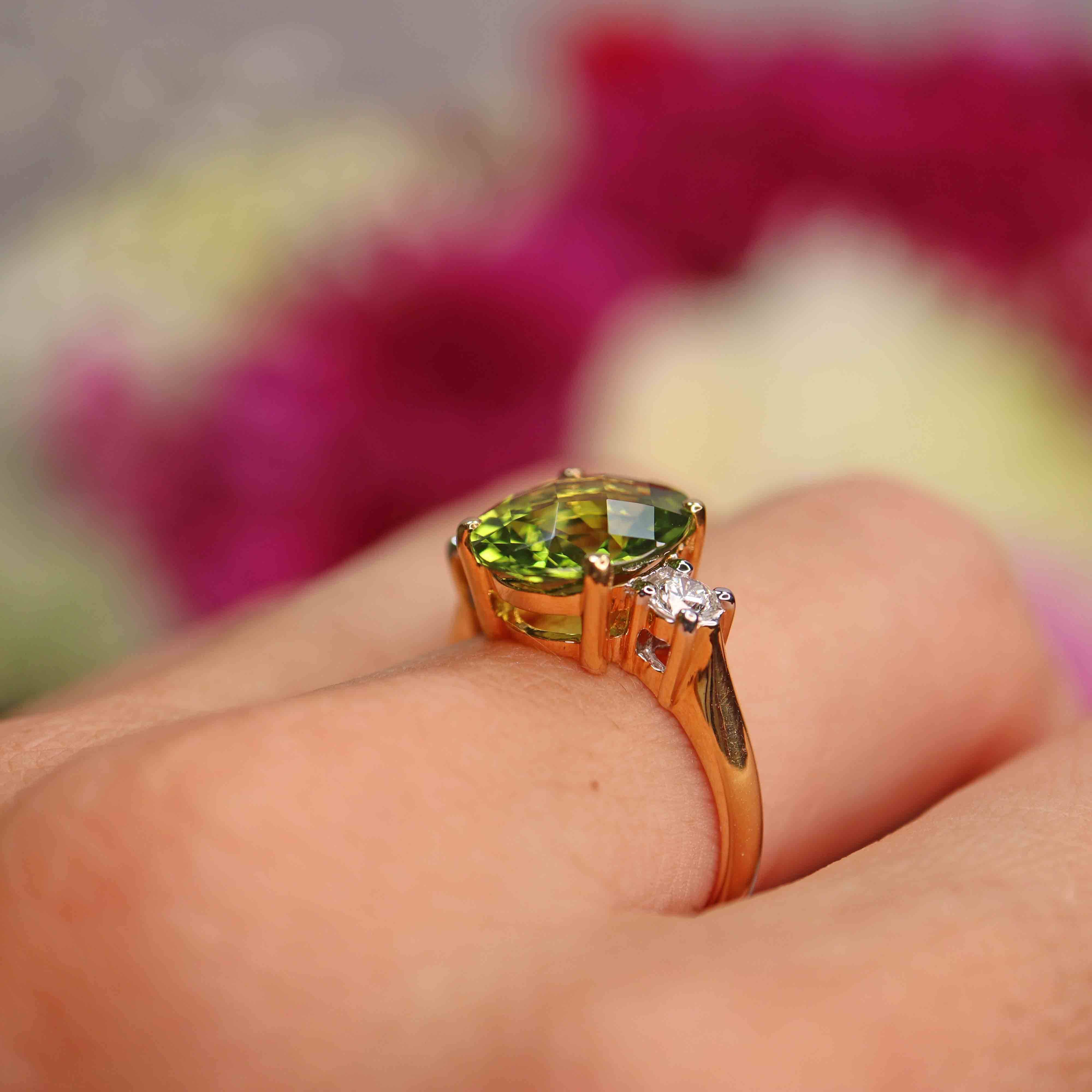 Ellibelle Jewellery Peridot & Diamond 18ct Gold Three-Stone Trilogy Ring (5.13cts)