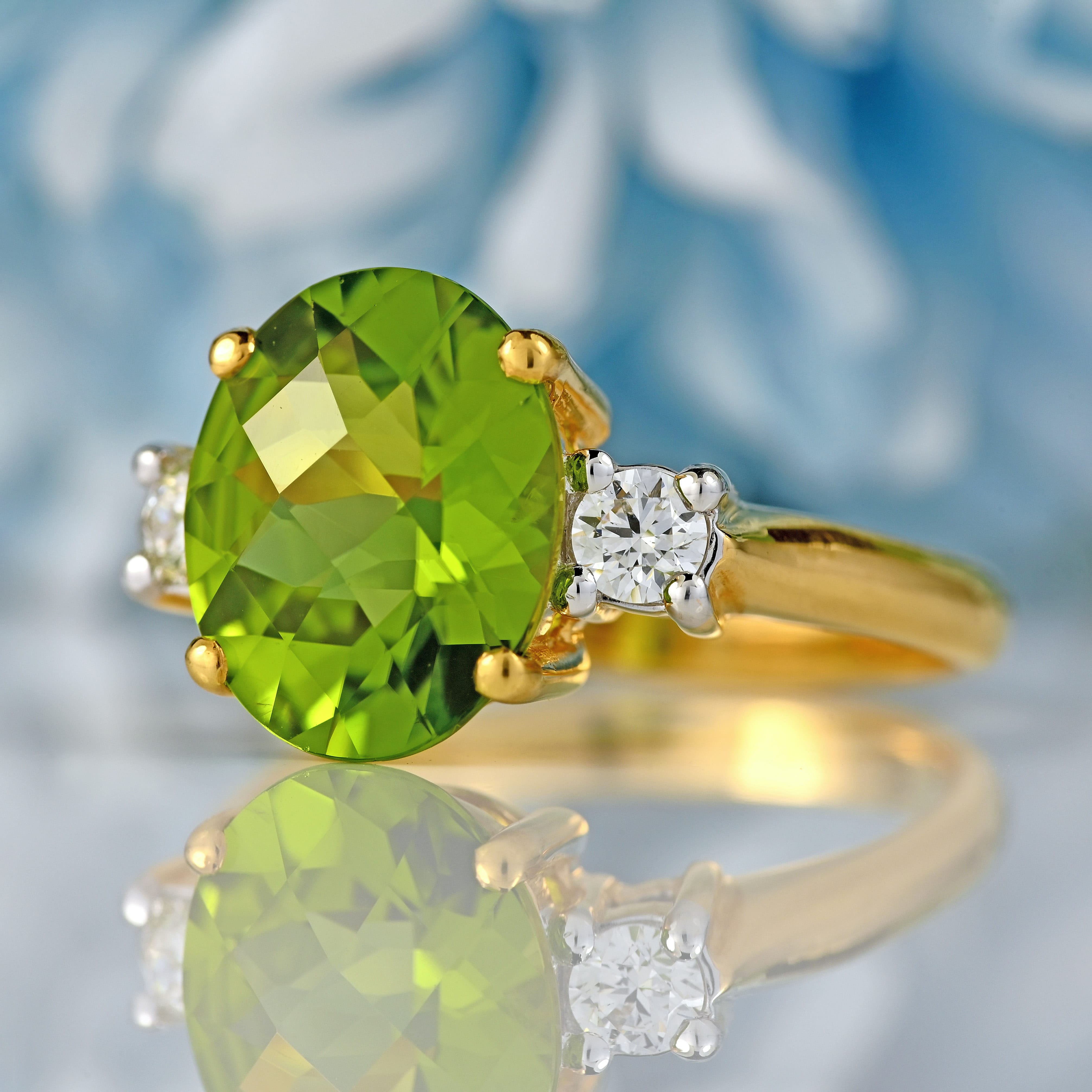 Ellibelle Jewellery Peridot & Diamond 18ct Gold Three-Stone Trilogy Ring (5.13cts)