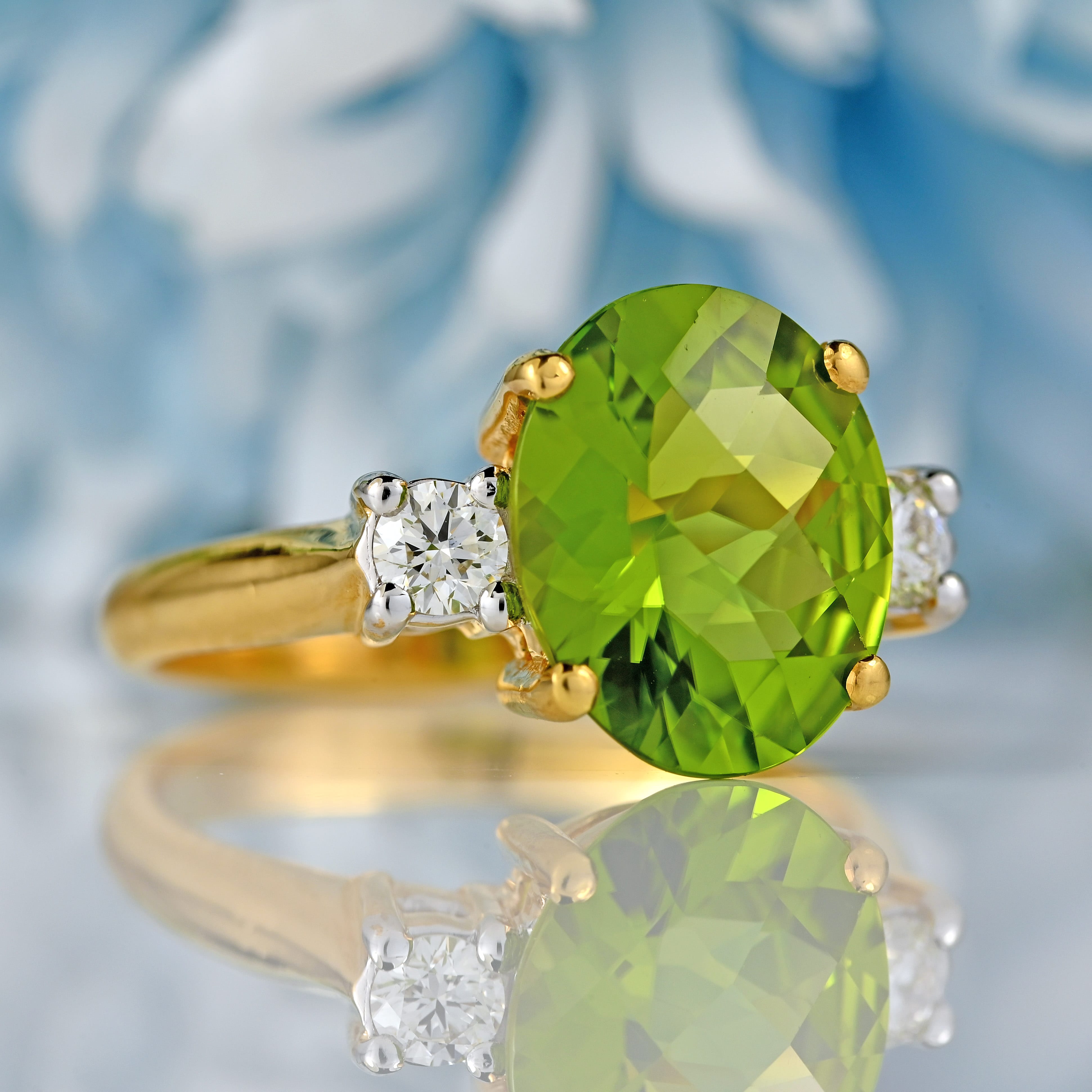 Ellibelle Jewellery Peridot & Diamond 18ct Gold Three-Stone Trilogy Ring (5.13cts)