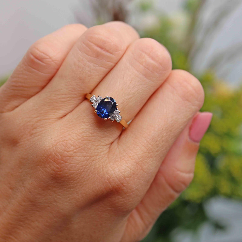Ellibelle Jewellery Sapphire & Diamond 18ct Gold Seven-Stone Ring