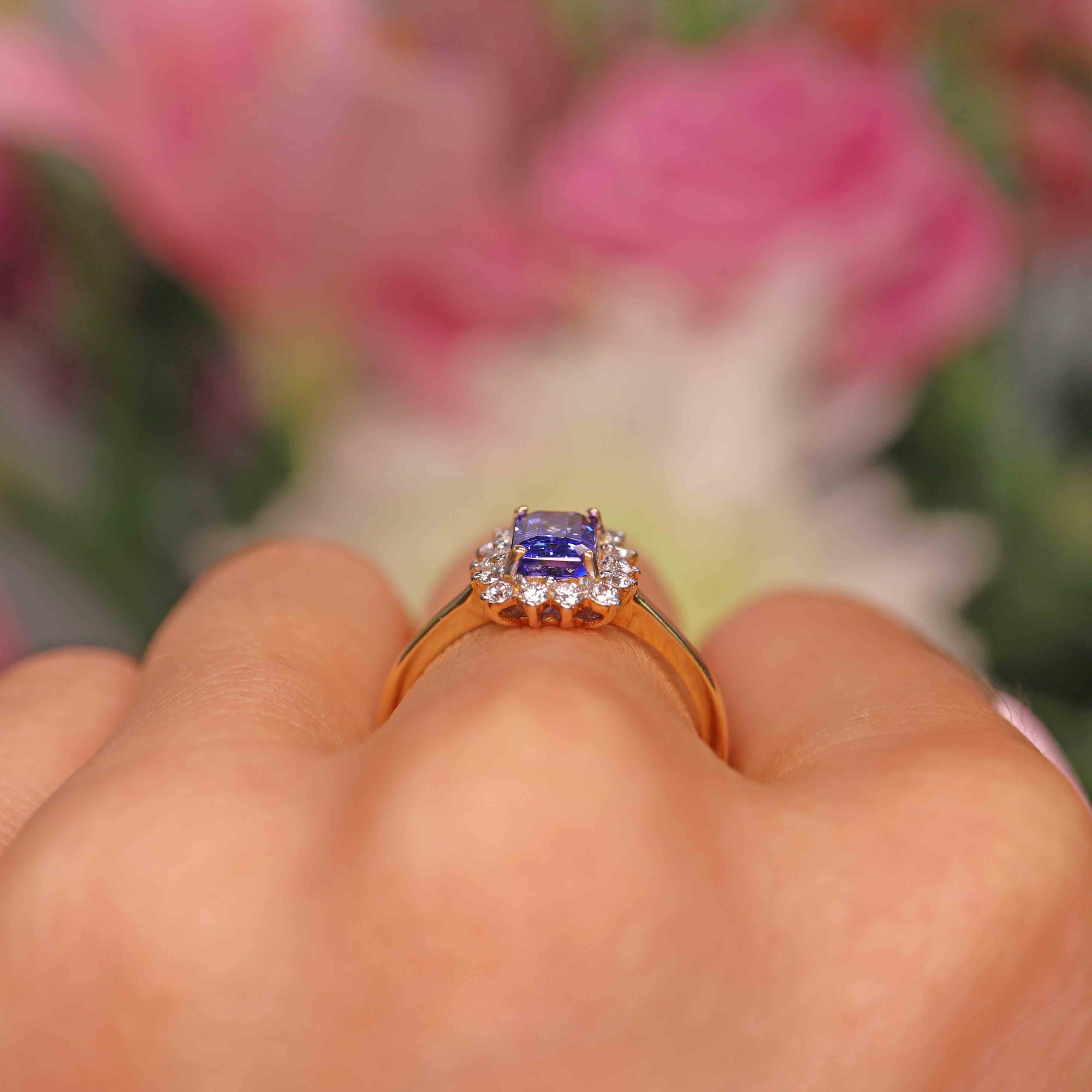 Ellibelle Jewellery Tanzanite & Diamond 18ct Gold Cluster Ring