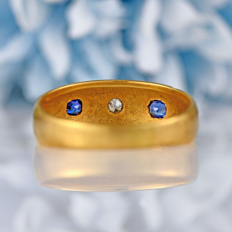 Ellibelle Jewellery Victorian Sapphire & Diamond 18ct Gold Starburst Gypsy Ring