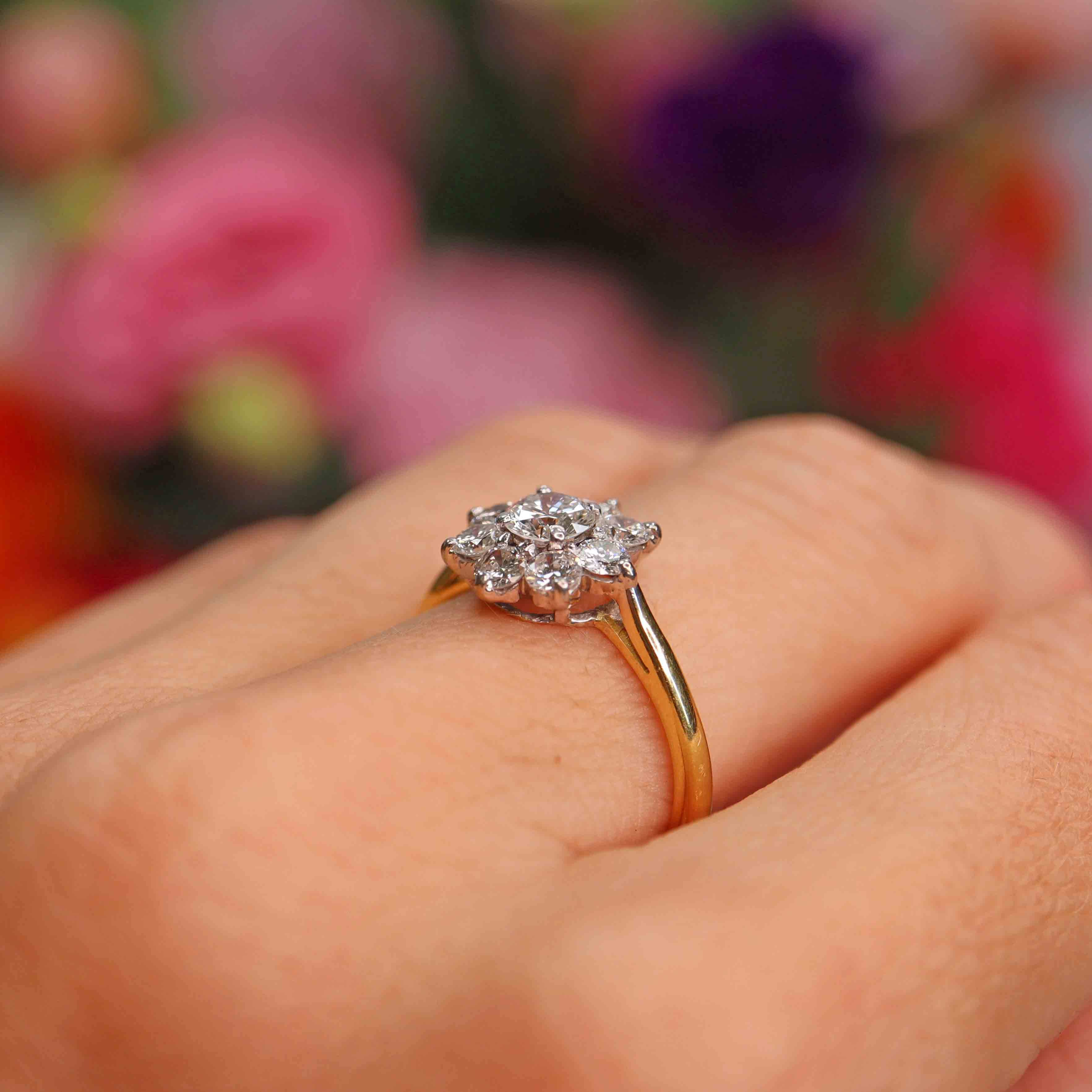 Ellibelle Jewellery Vintage 18ct Gold 1 Carat Diamond Daisy Cluster Ring