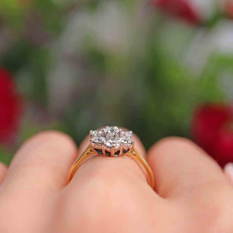 Ellibelle Jewellery Vintage 18ct Gold Diamond Daisy Cluster Ring (1.00ct)