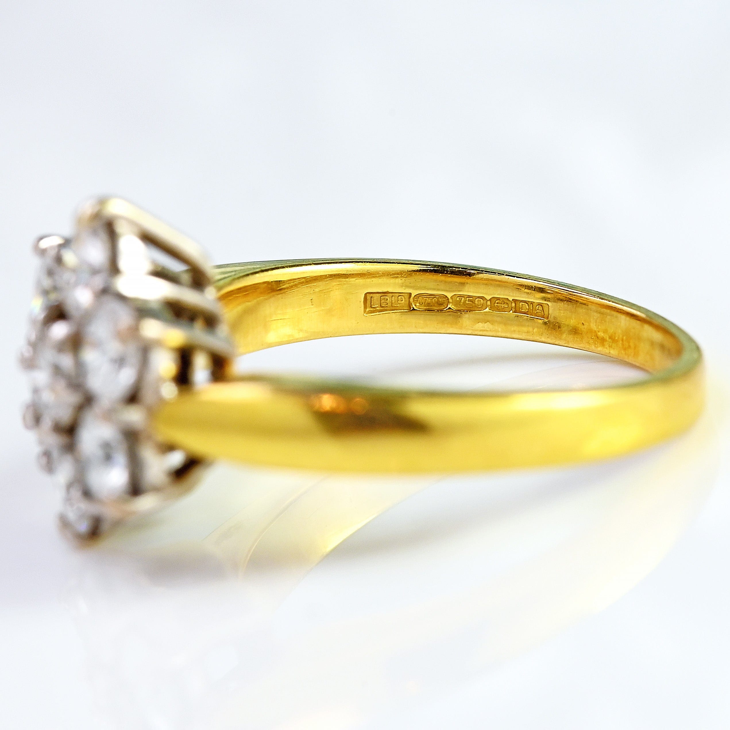 Ellibelle Jewellery Vintage 18ct Gold Diamond Daisy Cluster Ring (1.00ct)