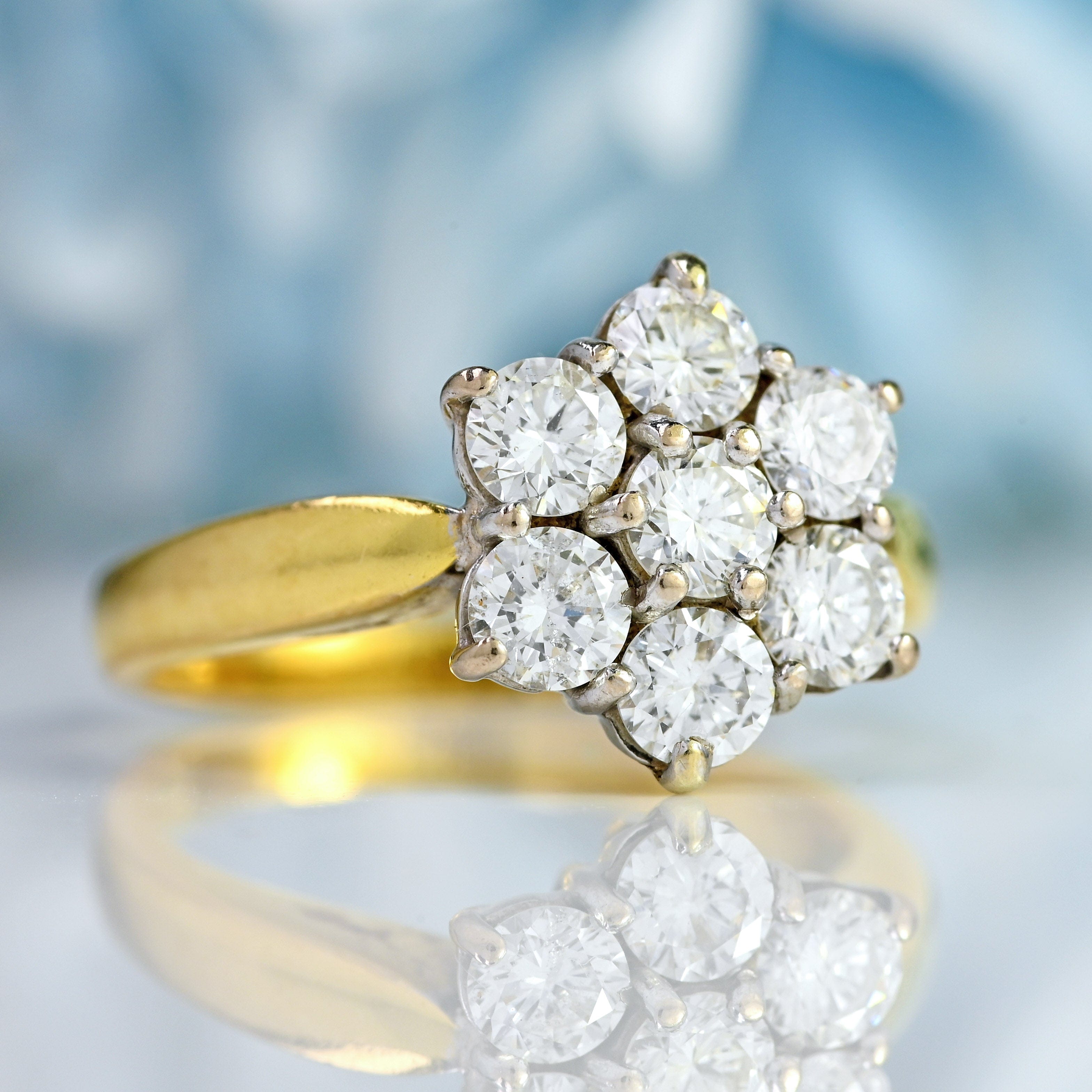 Ellibelle Jewellery Vintage 18ct Gold Diamond Daisy Cluster Ring (1.00ct)