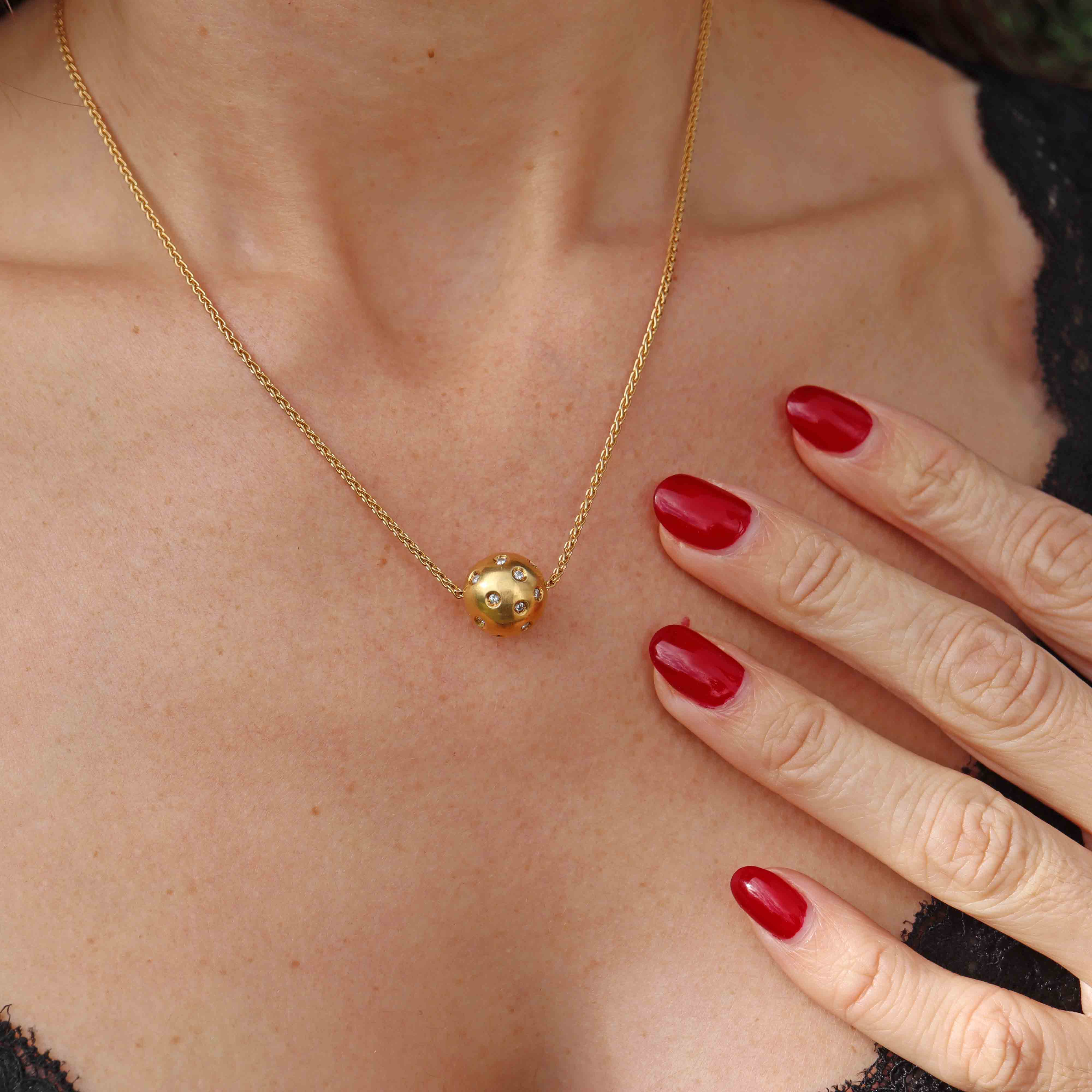 Ellibelle Jewellery Vintage 18ct Gold Diamond-Set Ball Pendant Necklace