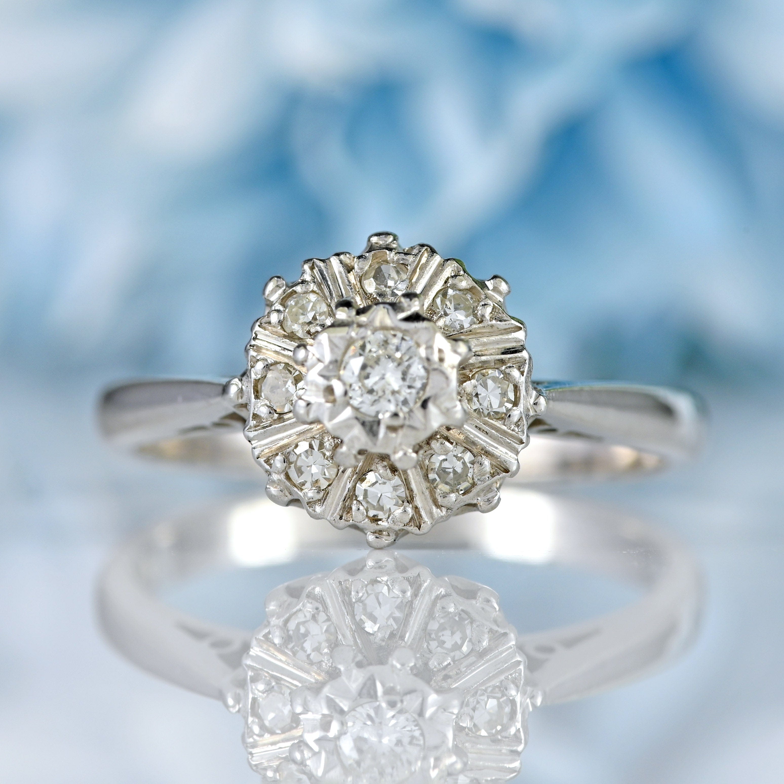 Ellibelle Jewellery Vintage 18ct White Gold Diamond Cluster Ring (0.25cts)