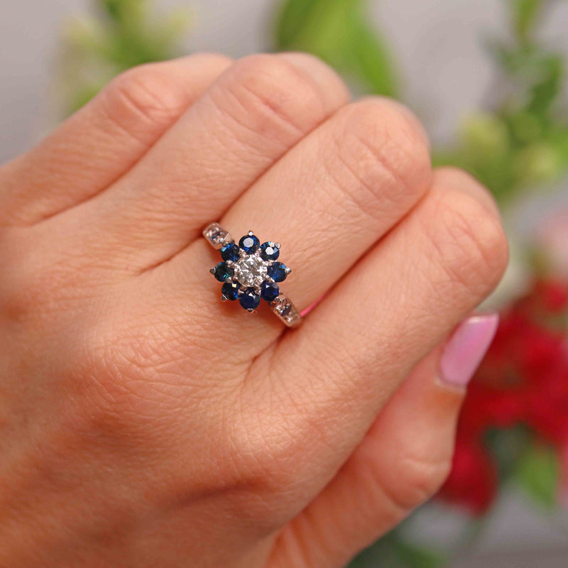 Ellibelle Jewellery Vintage 18ct White Gold Sapphire & Diamond Daisy Cluster Ring