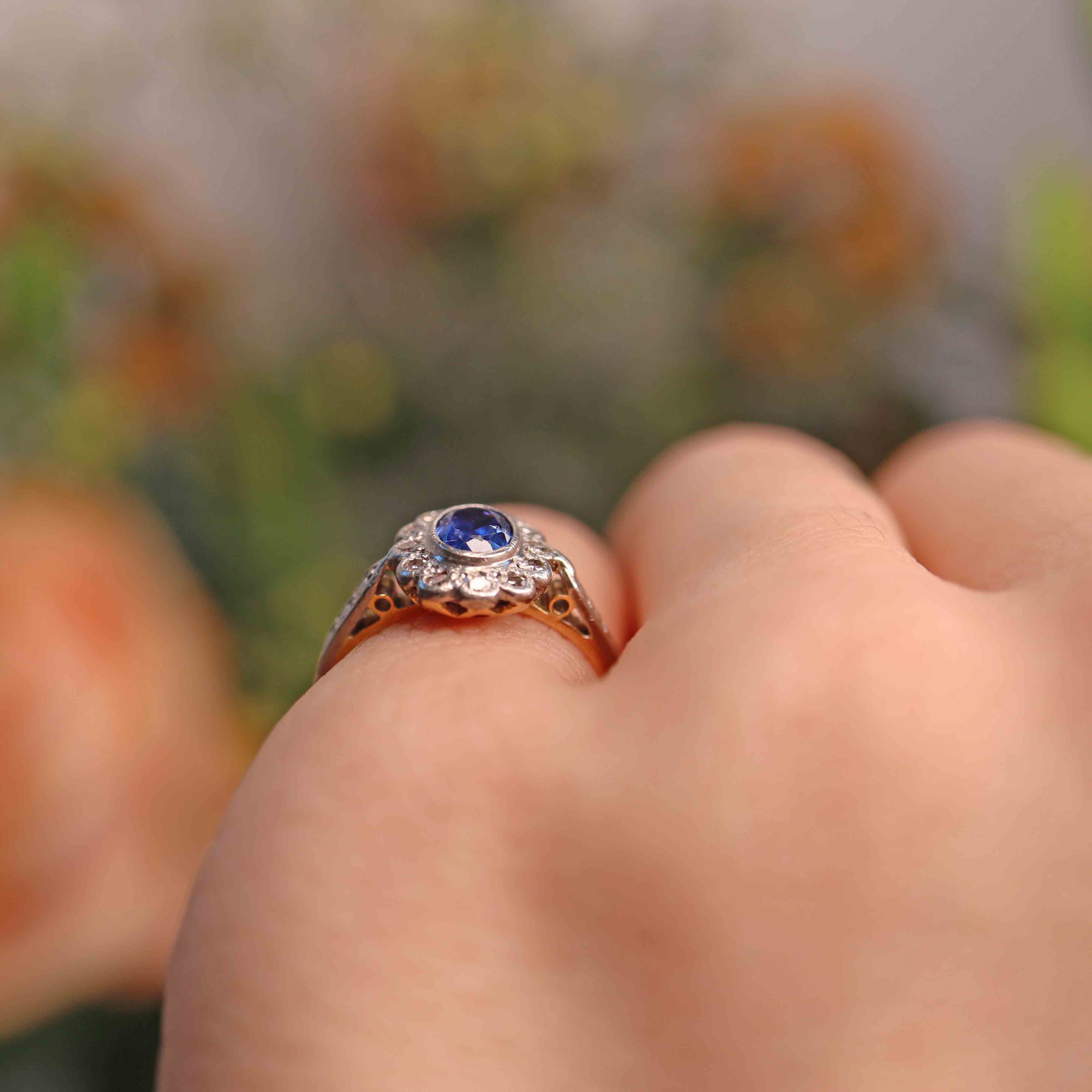 Ellibelle Jewellery Vintage 1959 Sapphire & Diamond Cluster Ring