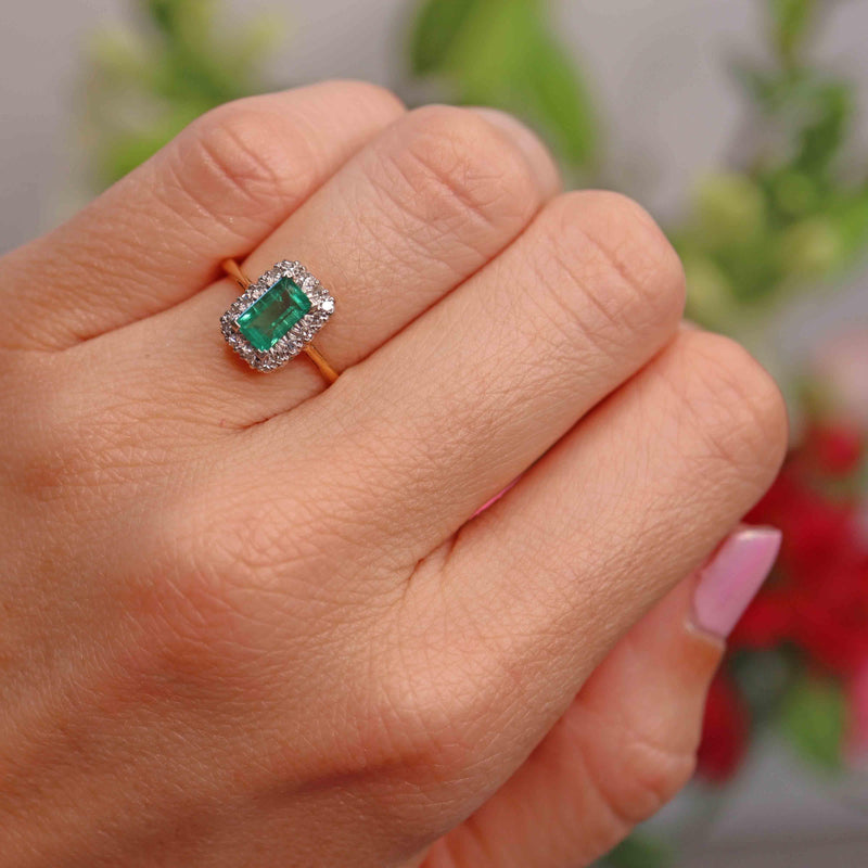 Ellibelle Jewellery Vintage 1960s Emerald & Diamond 18ct Gold Platinum Cluster Engagement Ring