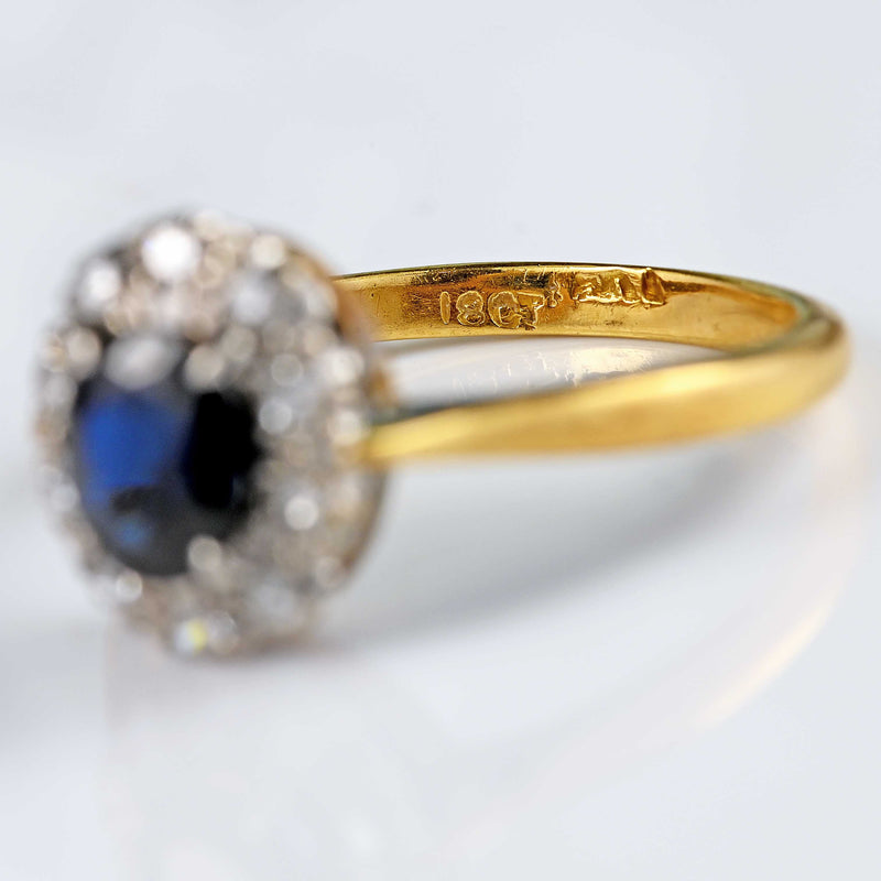 Ellibelle Jewellery Vintage 1960s Sapphire & Diamond 18ct Gold Cluster Ring